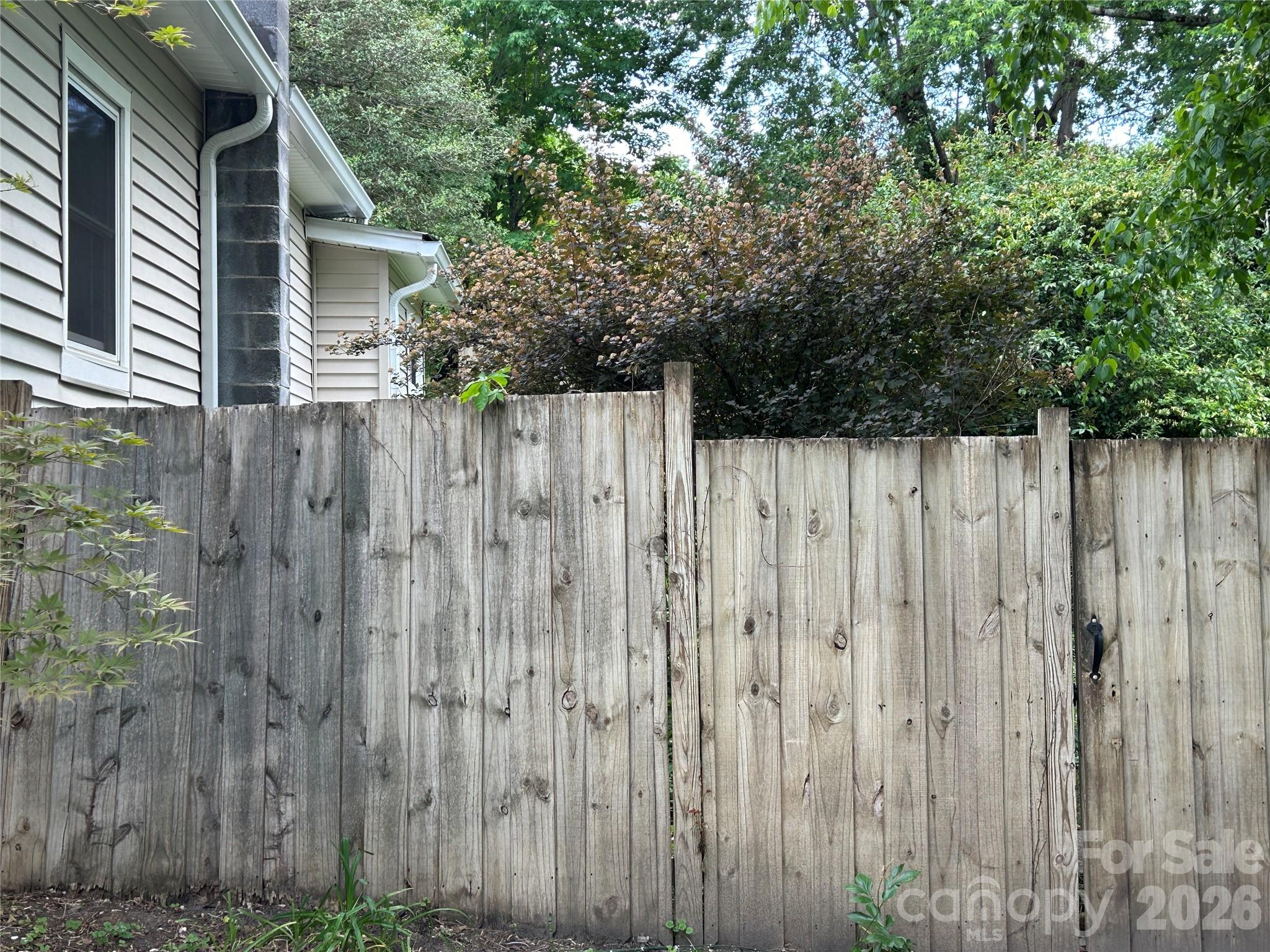 12 Penley Avenue — Asheville