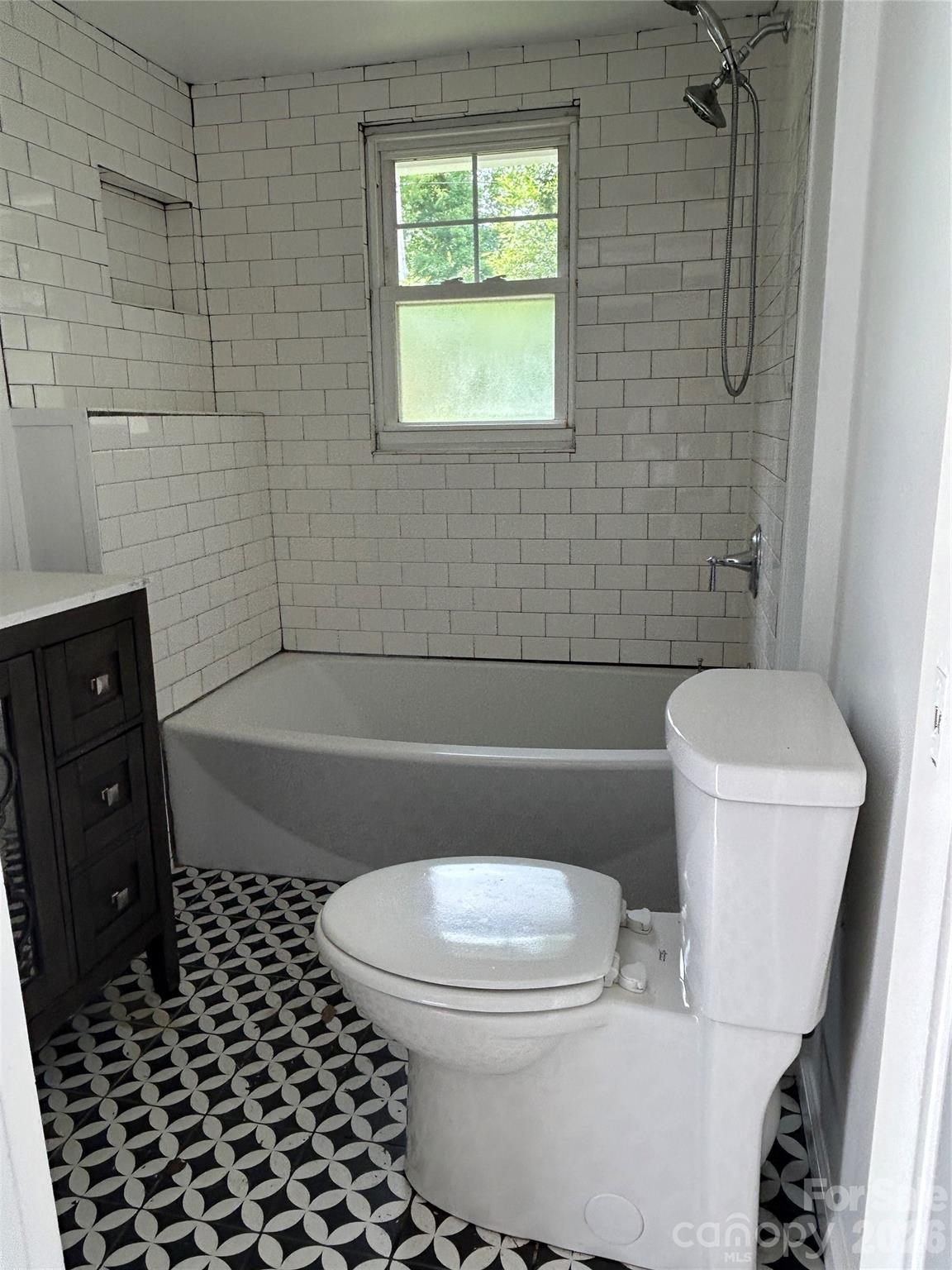 12 Penley Avenue — Asheville