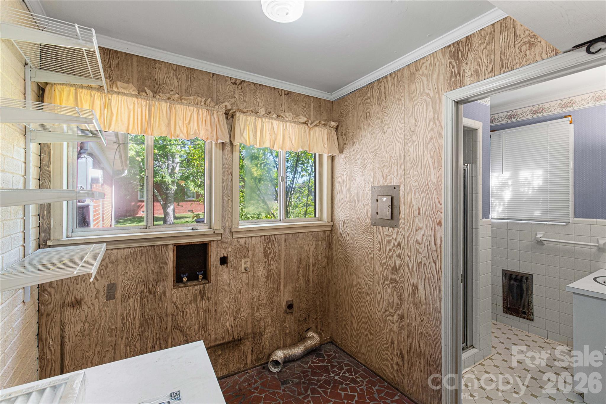 503 N Jackson Road — Lancaster
