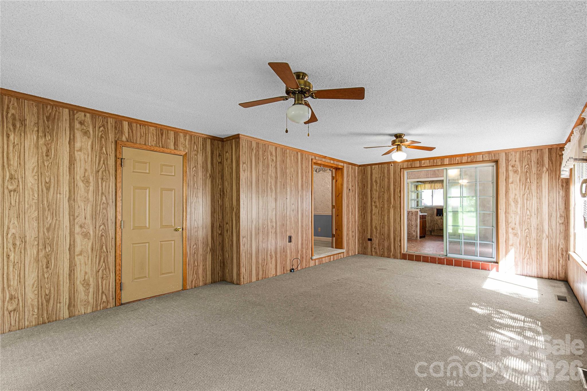 503 N Jackson Road — Lancaster
