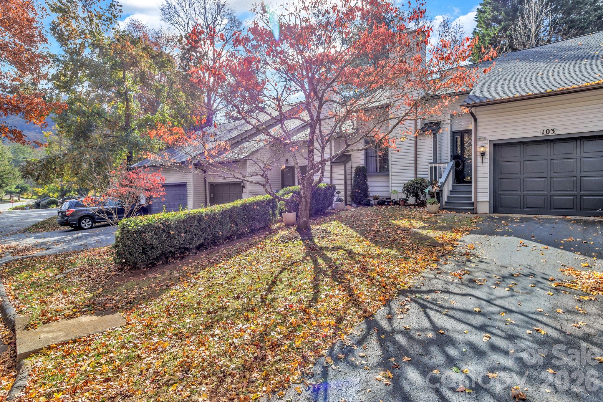 103 Cimarron Drive — Asheville