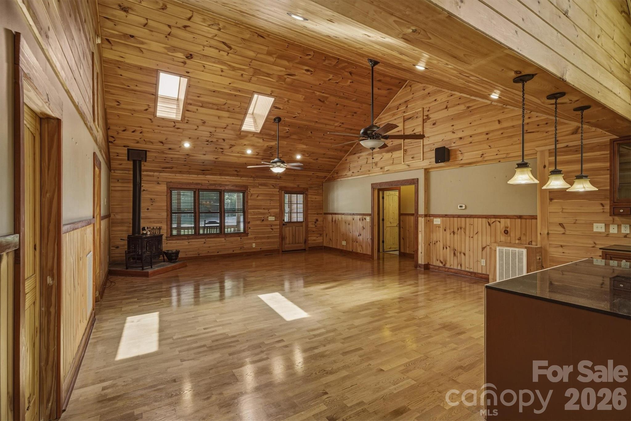 732 Grandview Peaks Drive — Nebo