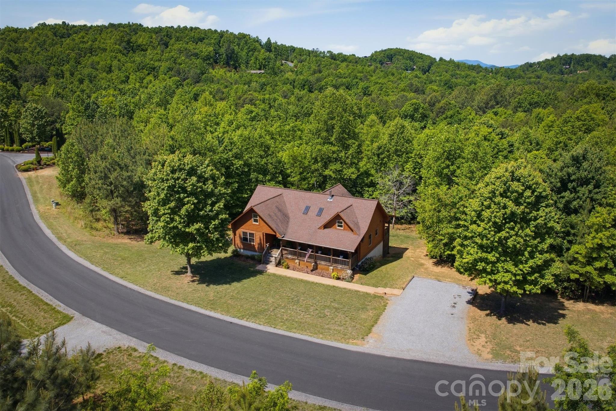 732 Grandview Peaks Drive — Nebo