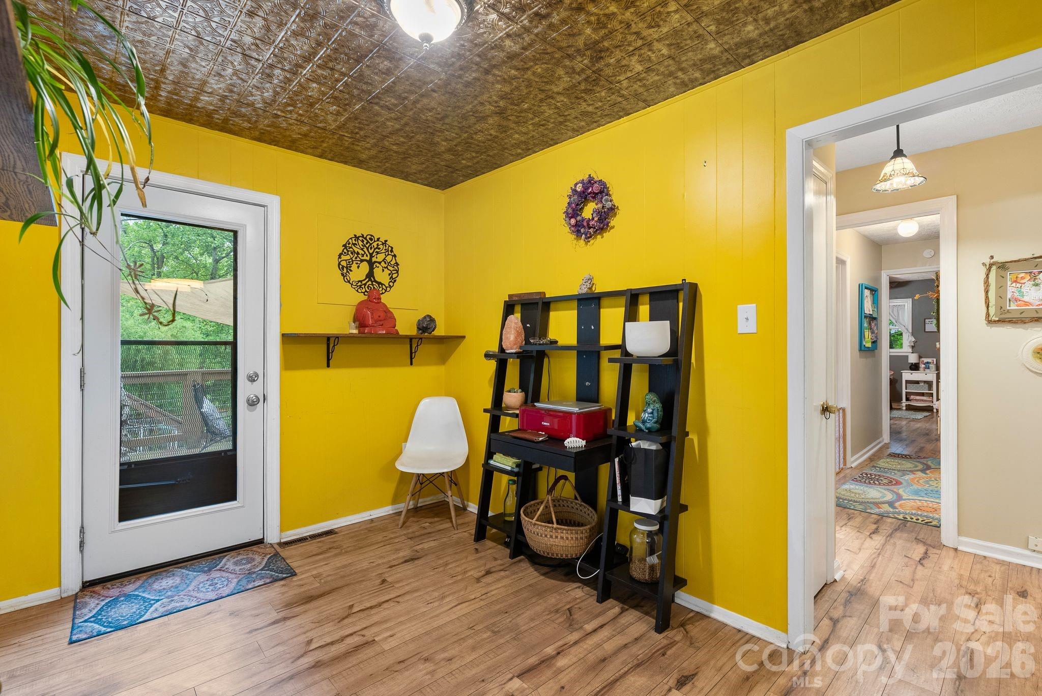 105 7th Street — Black Mountain