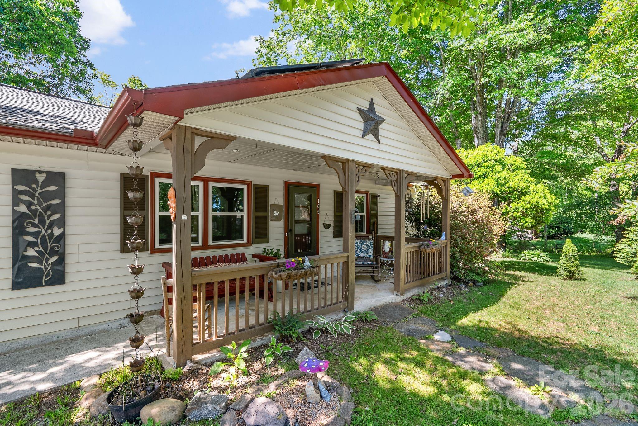 105 7th Street — Black Mountain