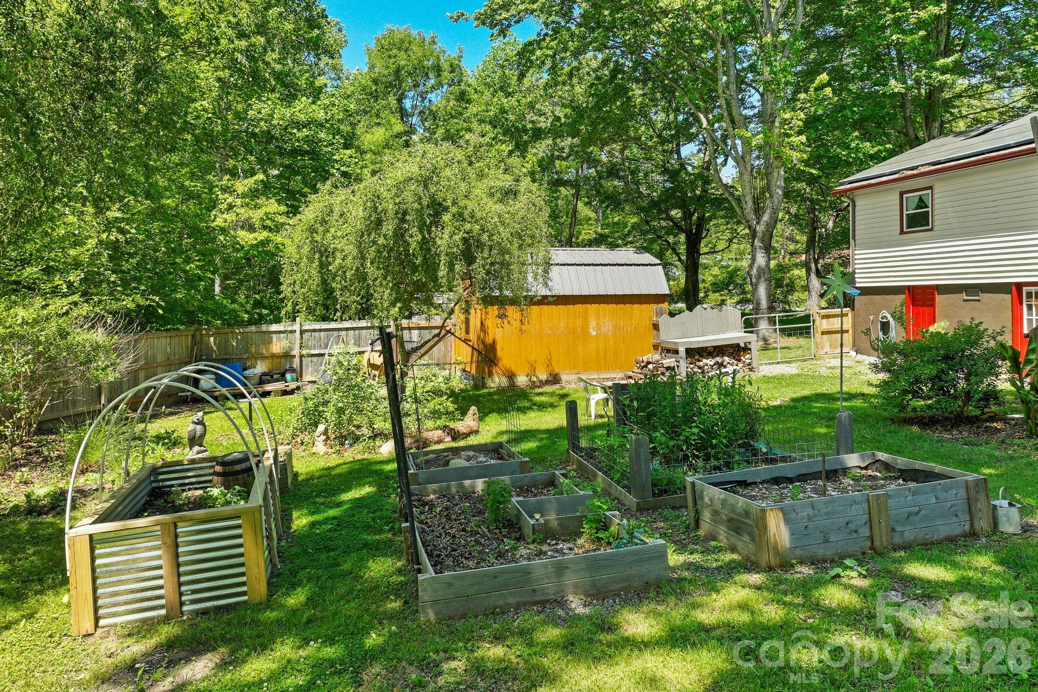 105 7th Street — Black Mountain