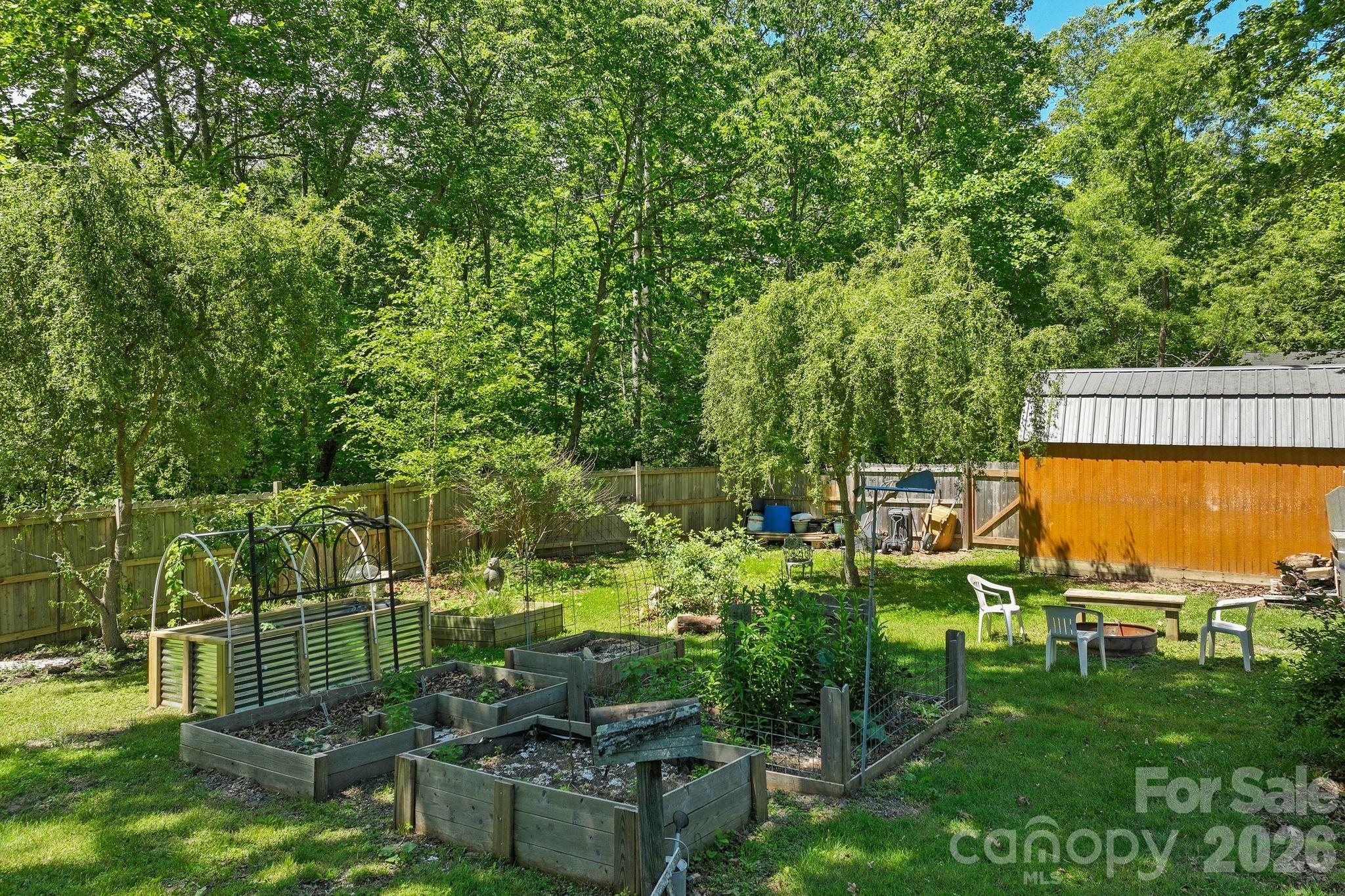 105 7th Street — Black Mountain