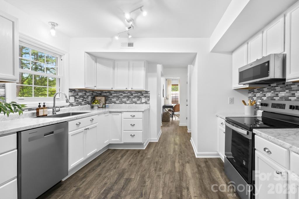 9 Post Oak Place — Salisbury