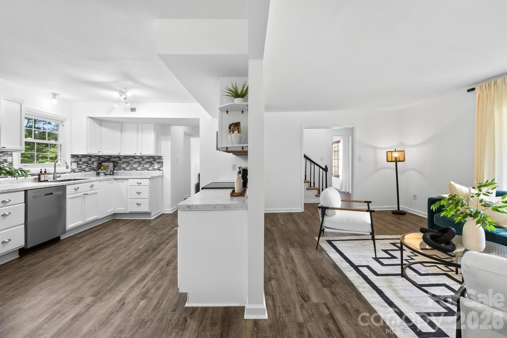 9 Post Oak Place — Salisbury