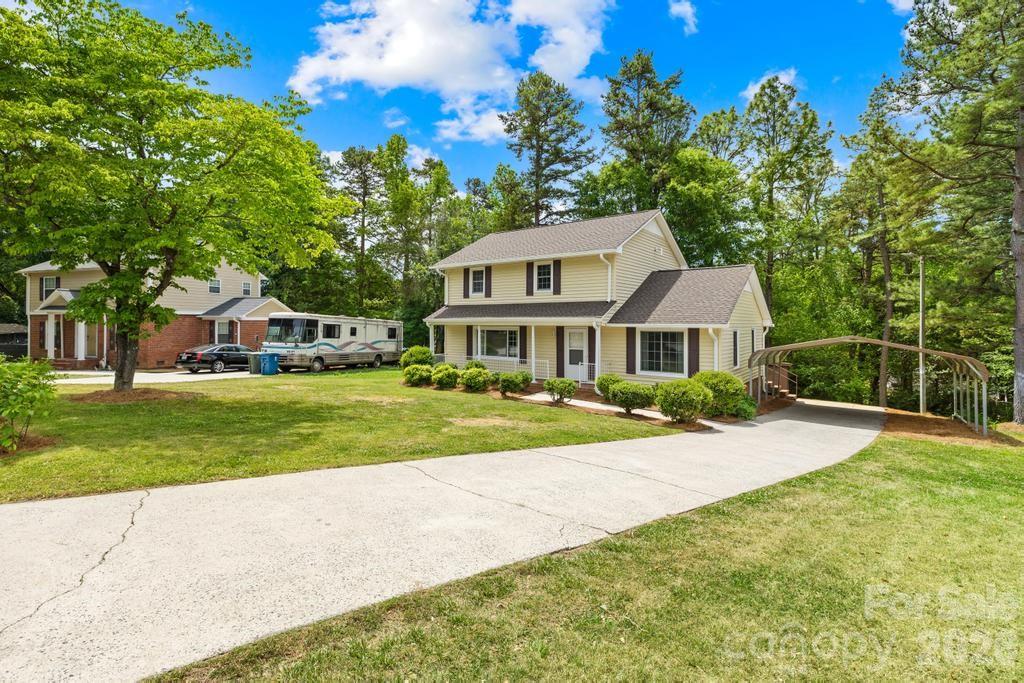9 Post Oak Place — Salisbury