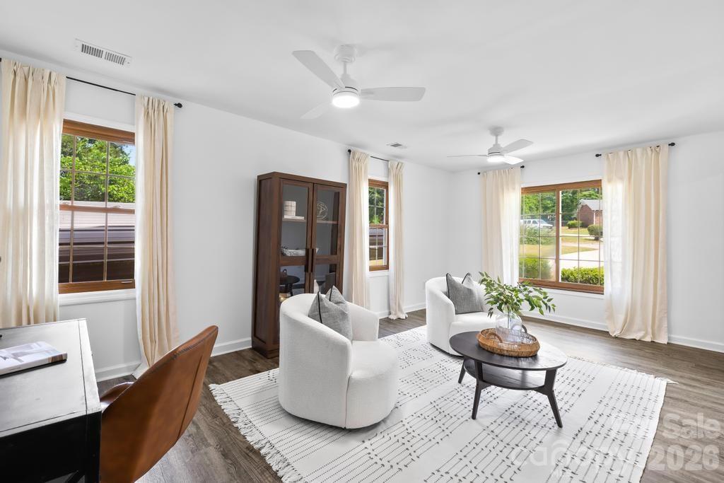 9 Post Oak Place — Salisbury