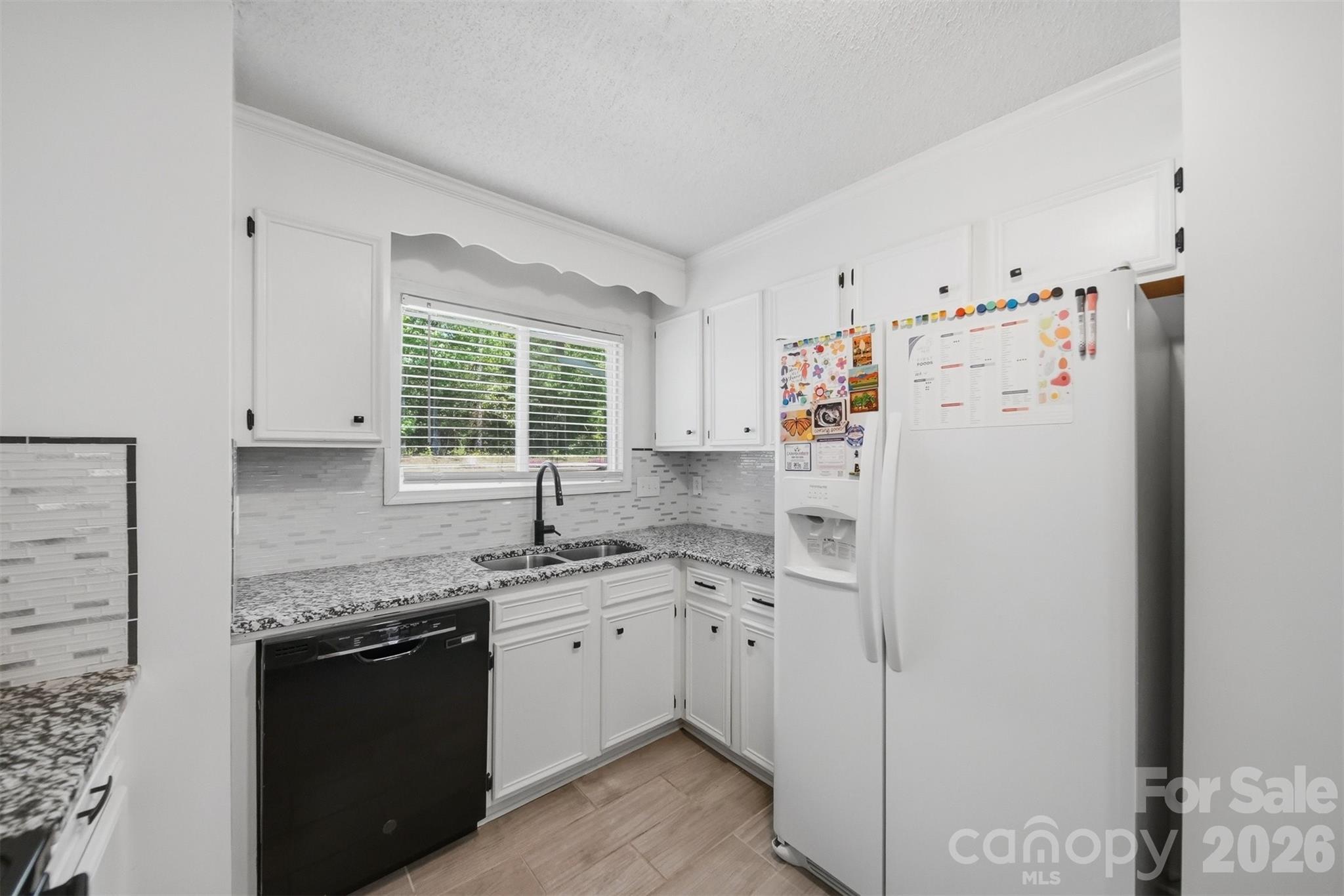 2675 White Oak Ct Extension — Claremont