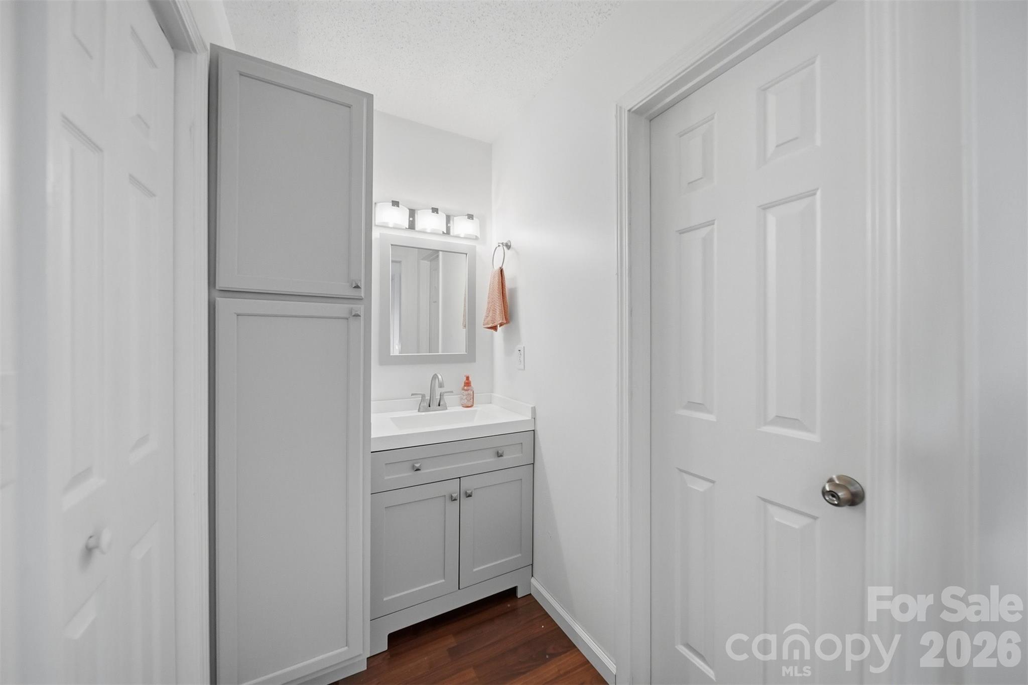 2675 White Oak Ct Extension — Claremont