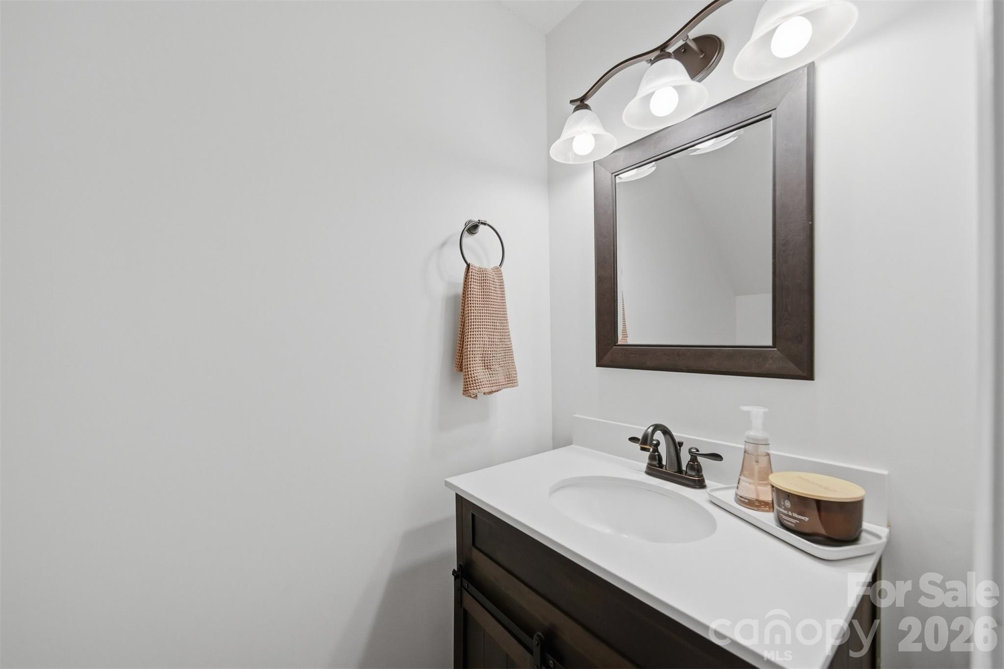 2675 White Oak Ct Extension — Claremont