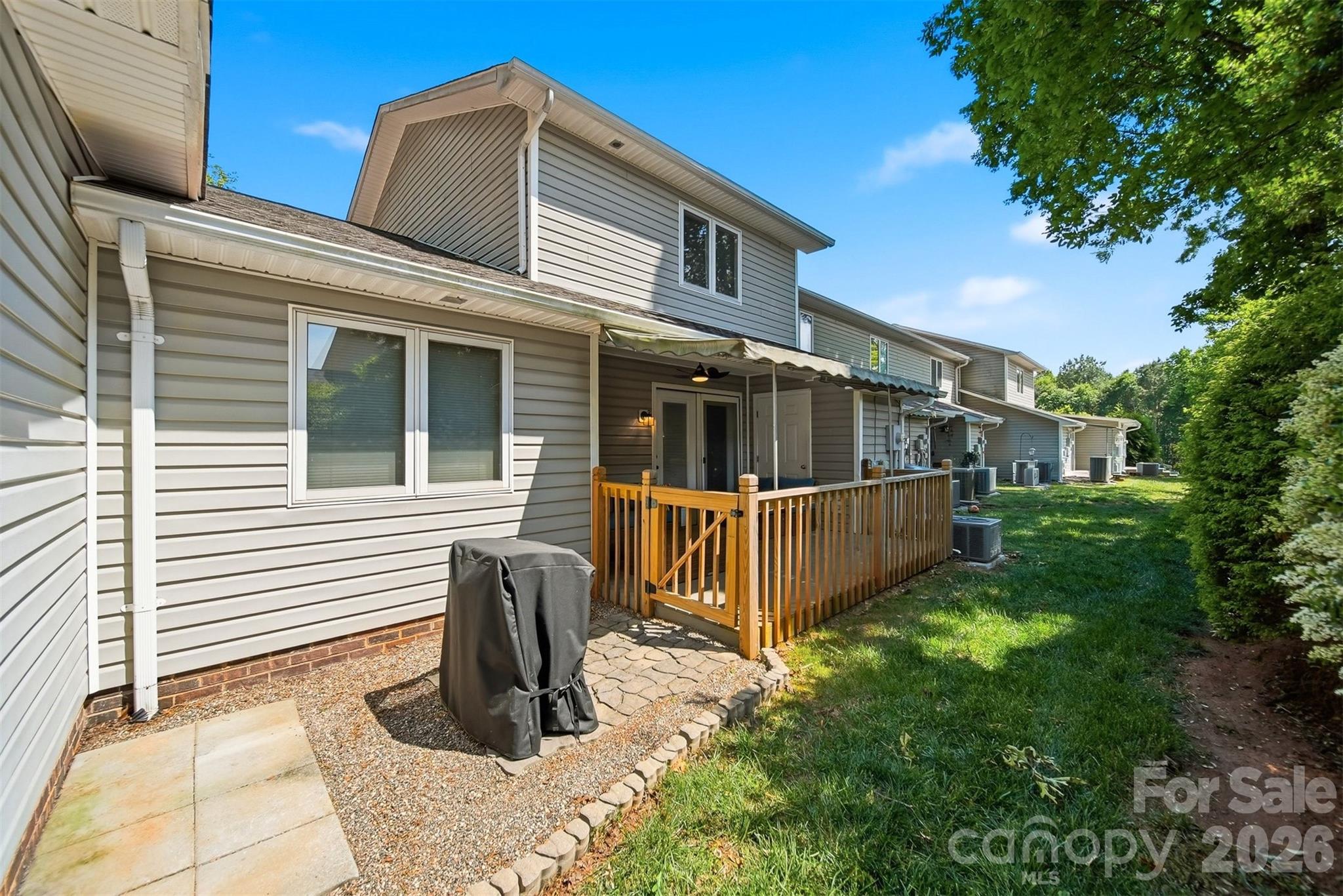 2675 White Oak Ct Extension — Claremont