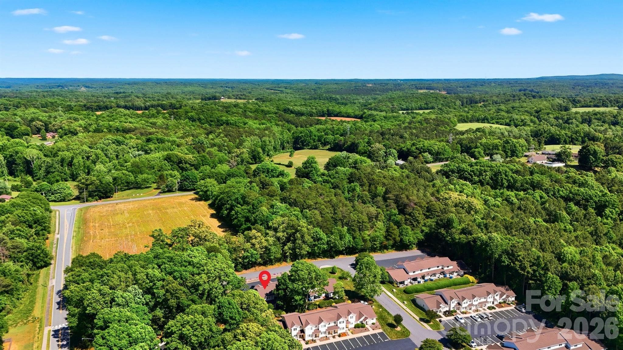 2675 White Oak Ct Extension — Claremont
