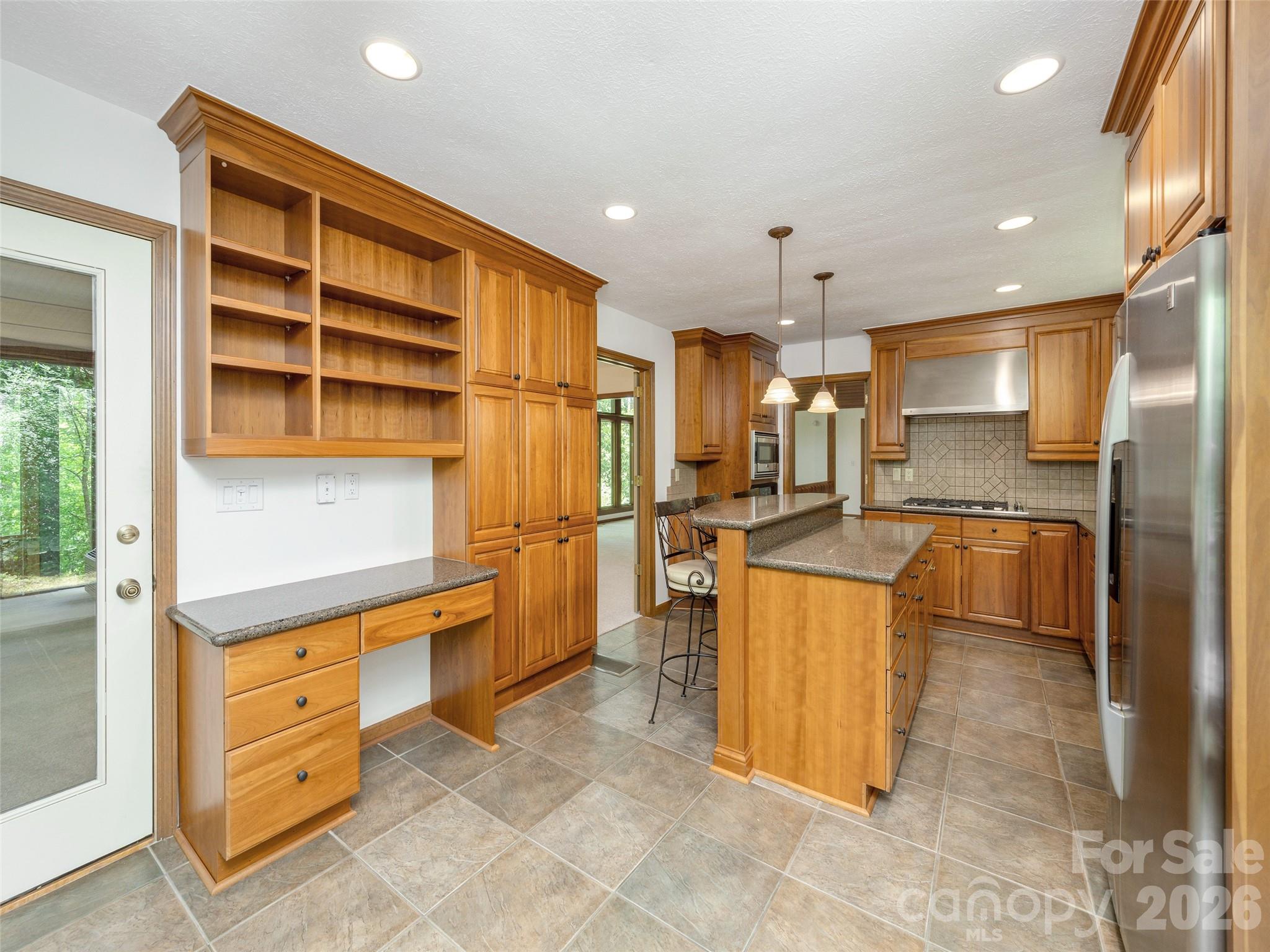 227 Estate Drive — Hendersonville