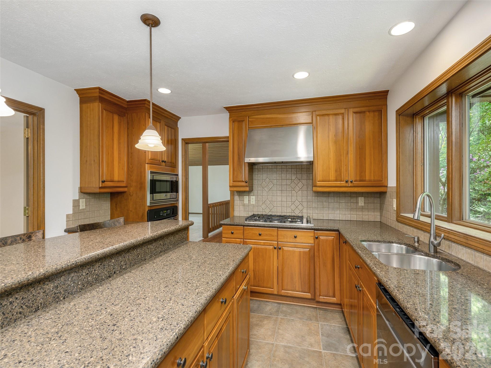 227 Estate Drive — Hendersonville