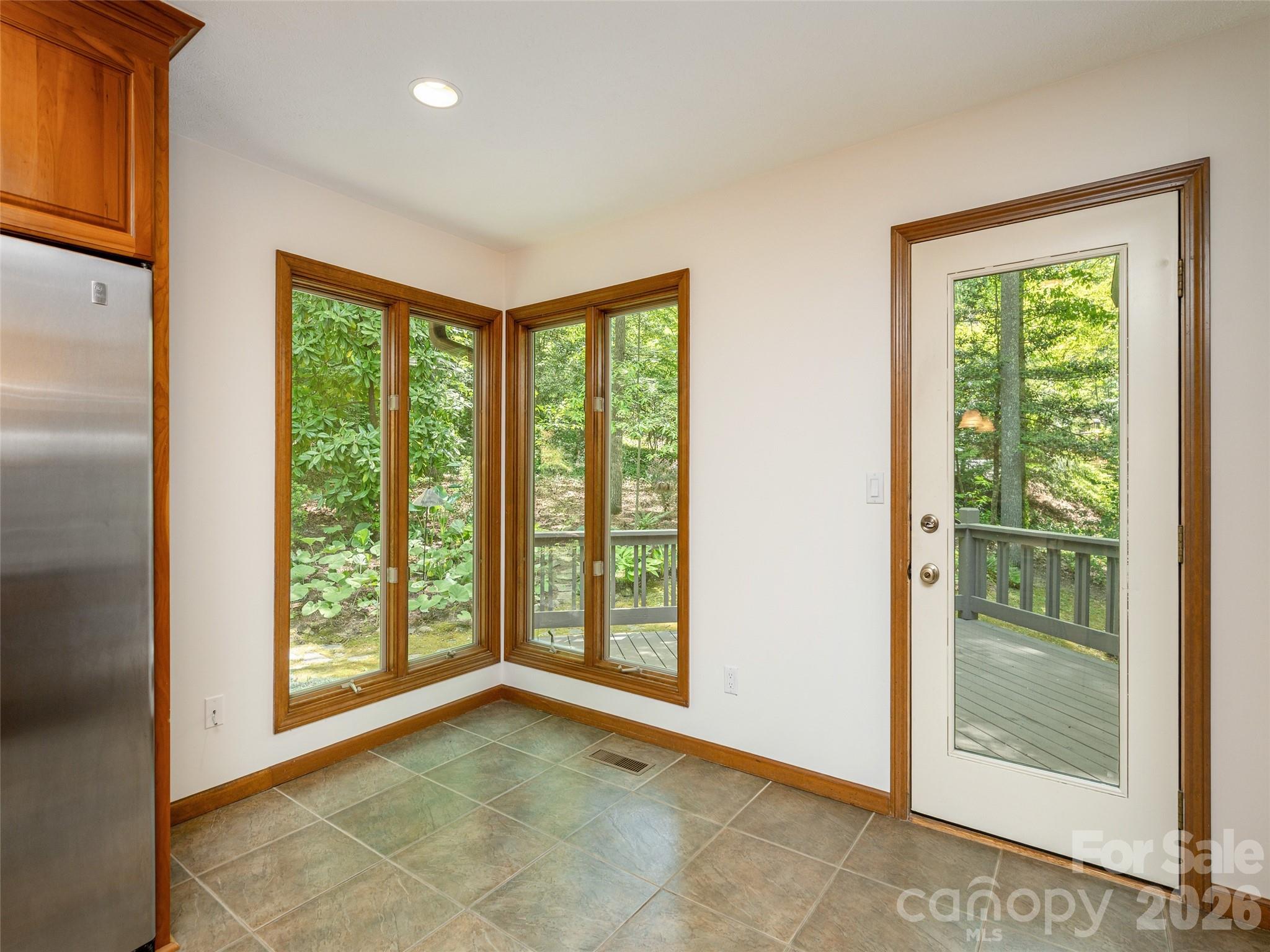 227 Estate Drive — Hendersonville
