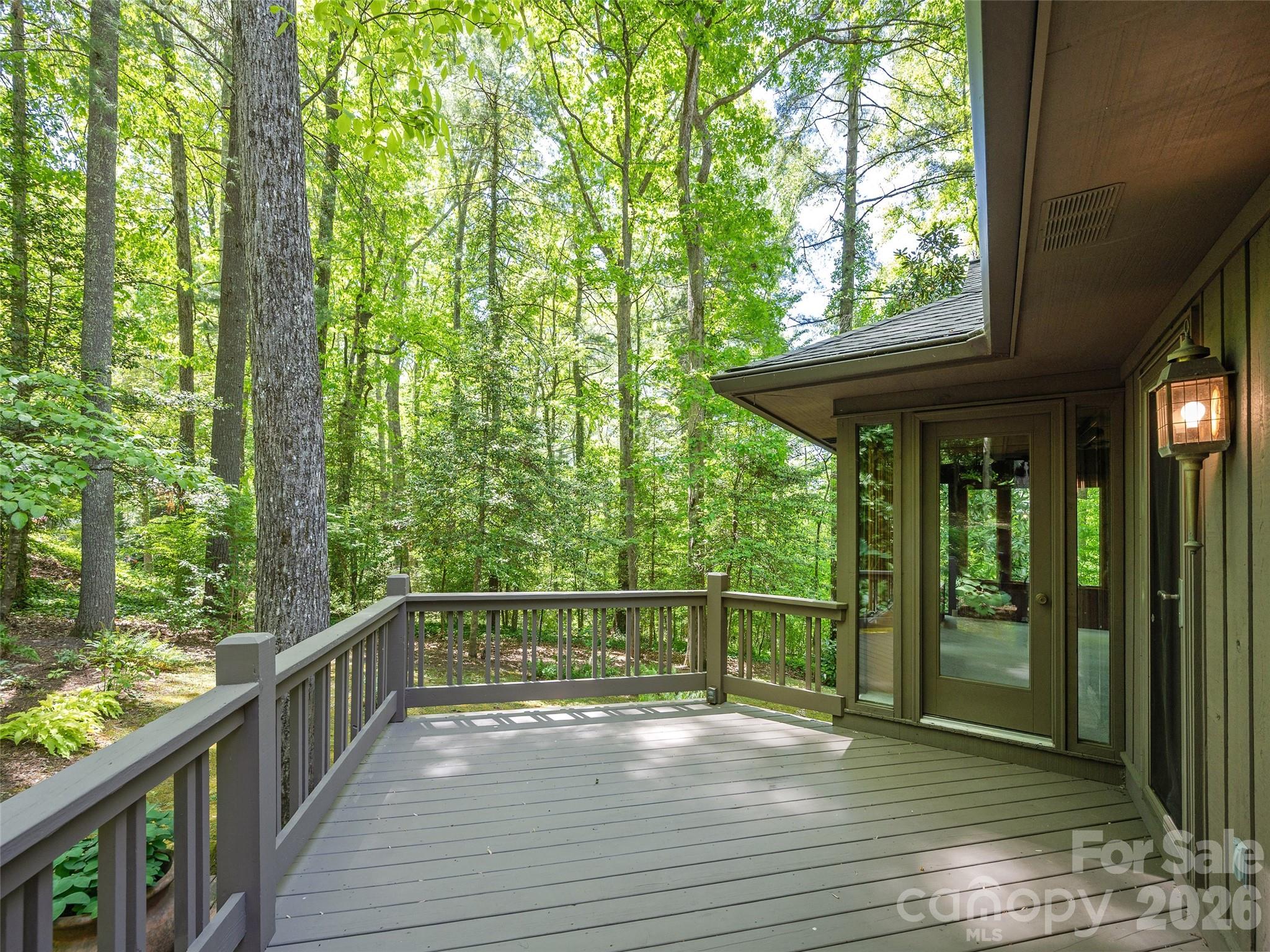 227 Estate Drive — Hendersonville