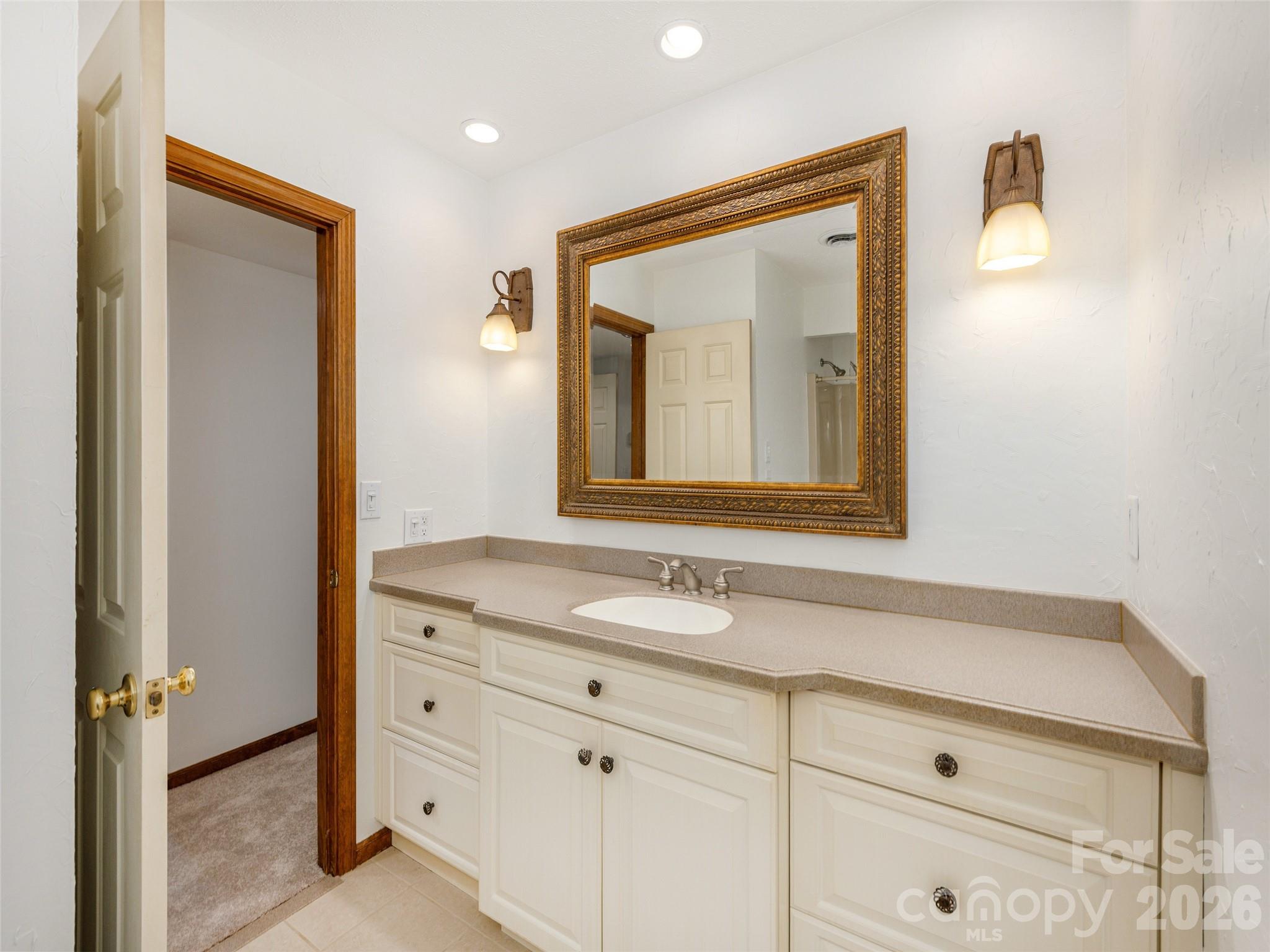227 Estate Drive — Hendersonville