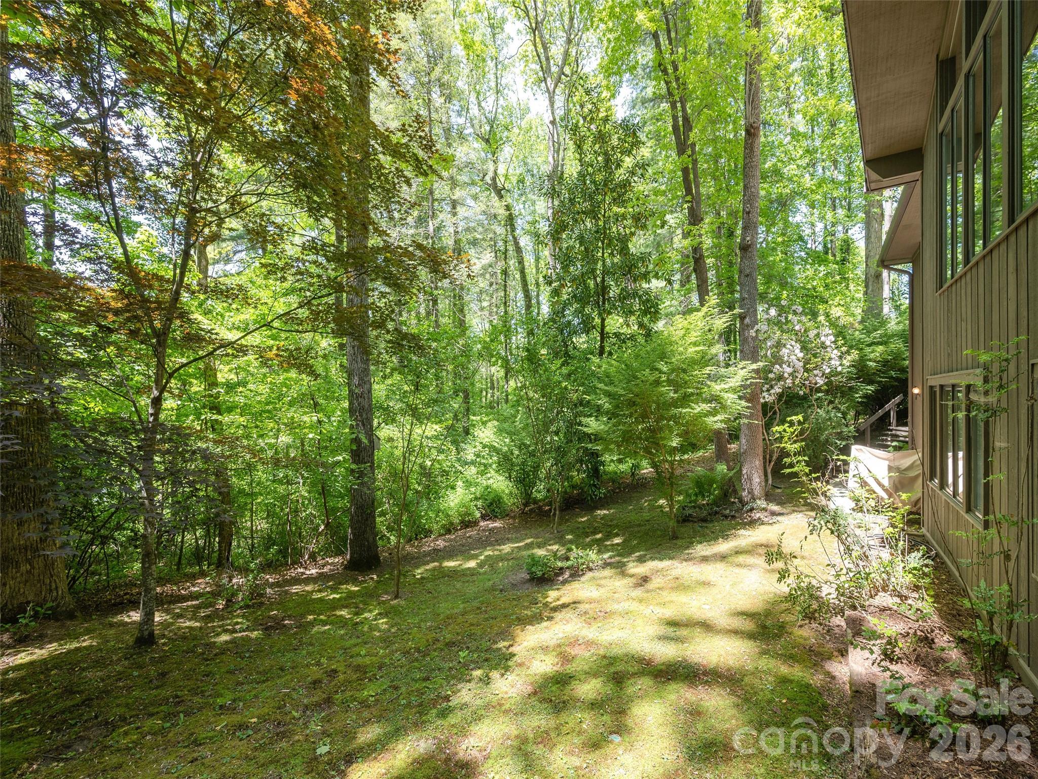227 Estate Drive — Hendersonville