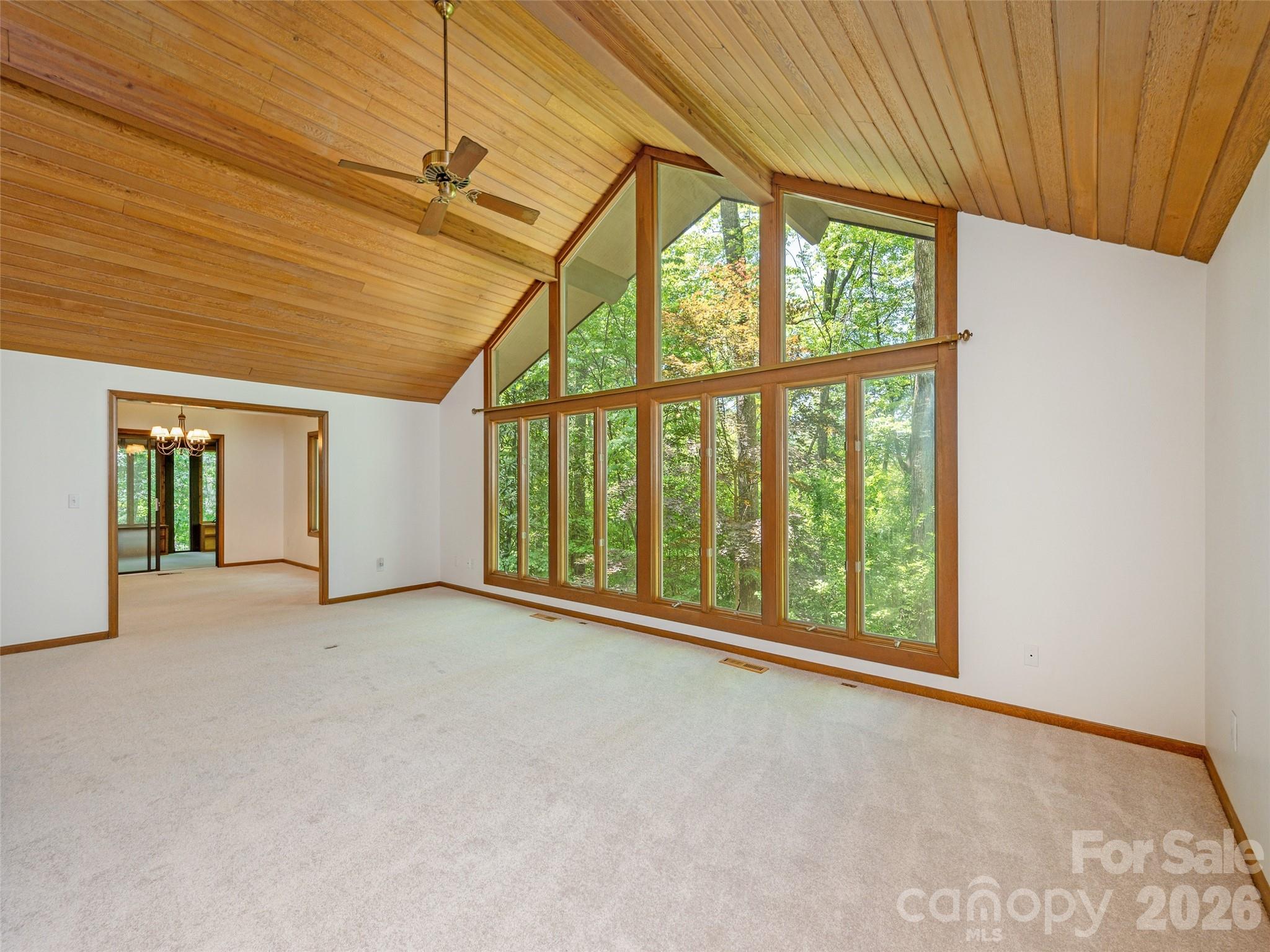 227 Estate Drive — Hendersonville
