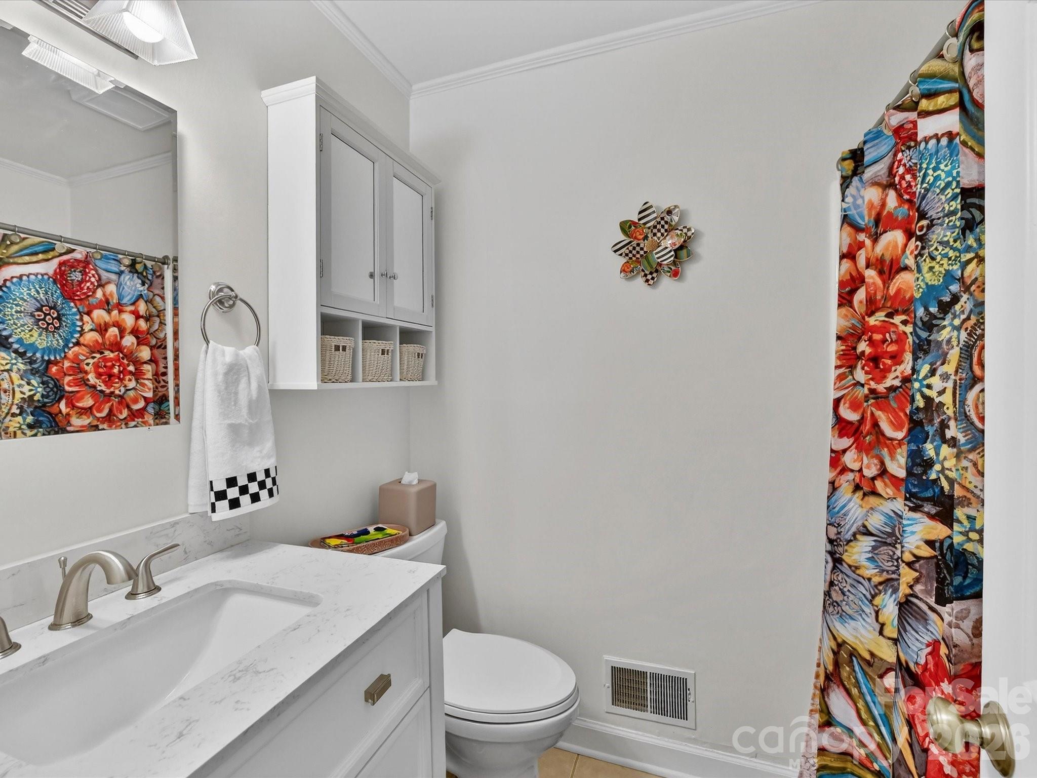 3719 Huckleberry Road — Charlotte