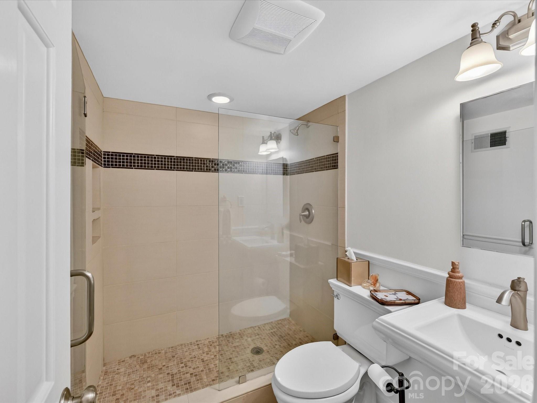 3719 Huckleberry Road — Charlotte
