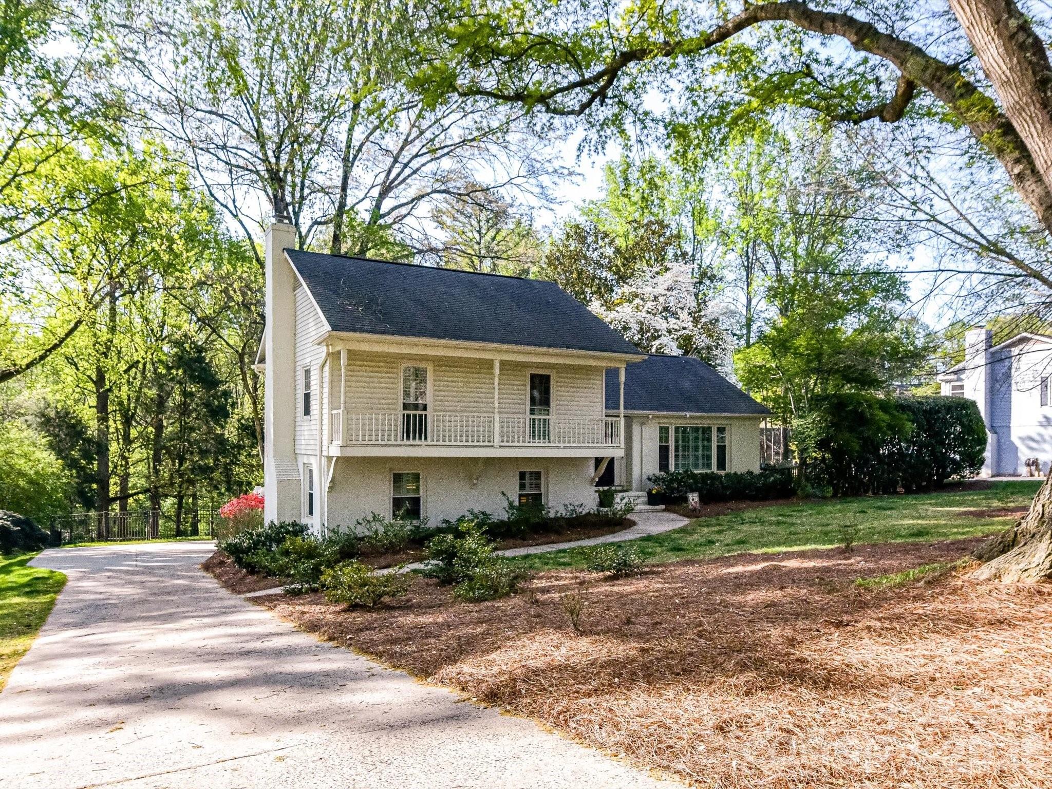 3719 Huckleberry Road — Charlotte