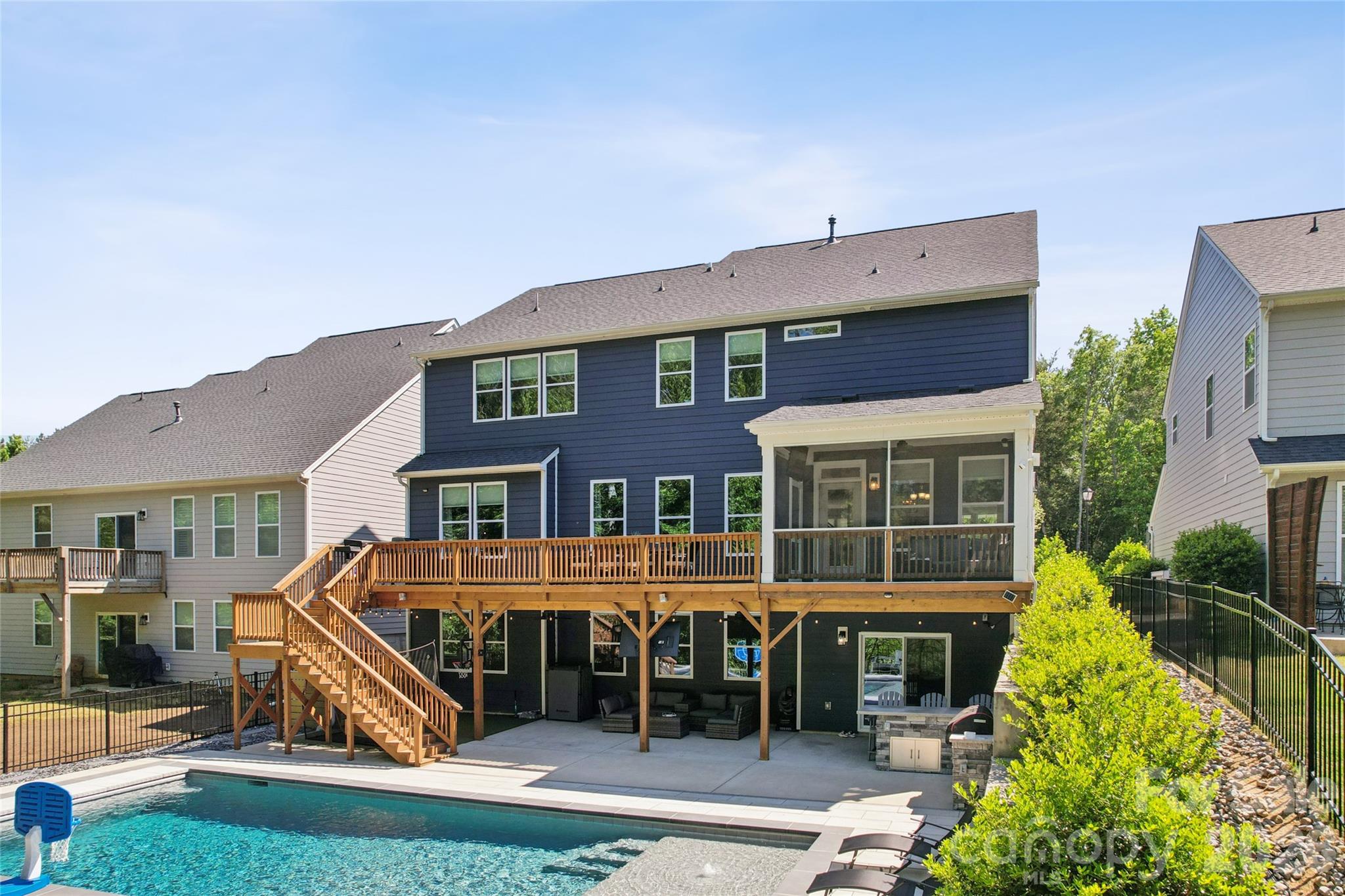 1074 Weir Court — Fort Mill