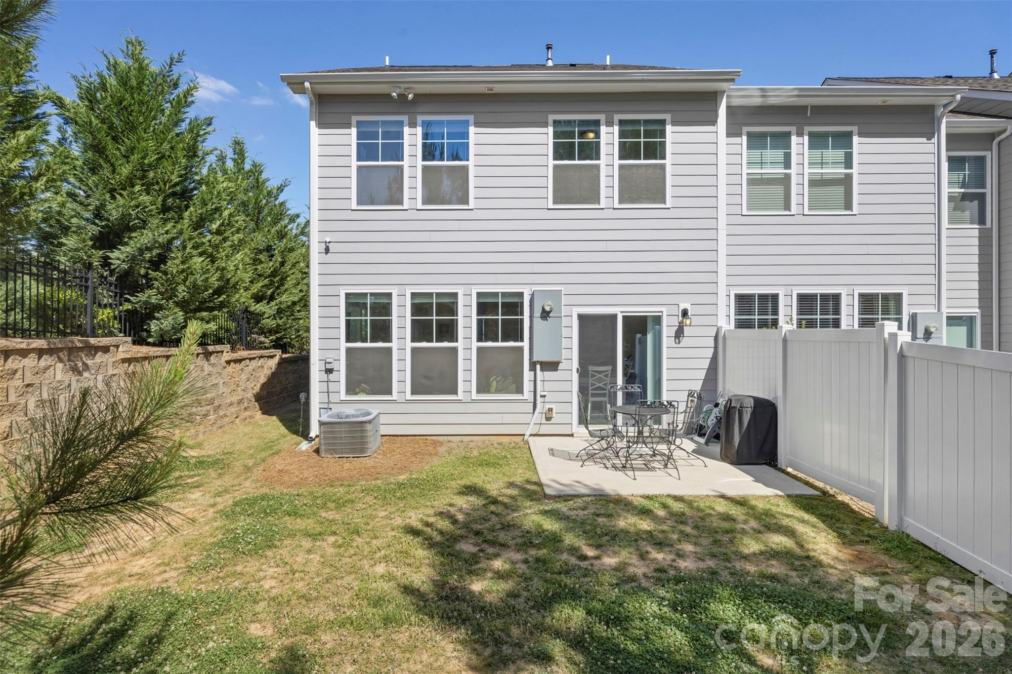 729 Little Bluestem Drive — Clover