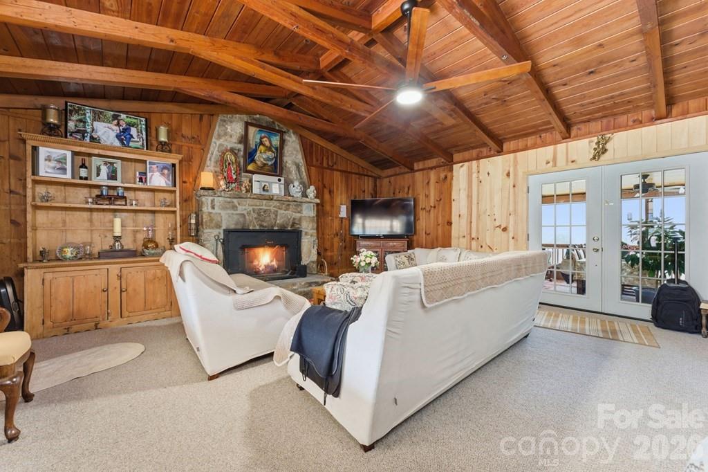 3731 Dillard Road — Highlands
