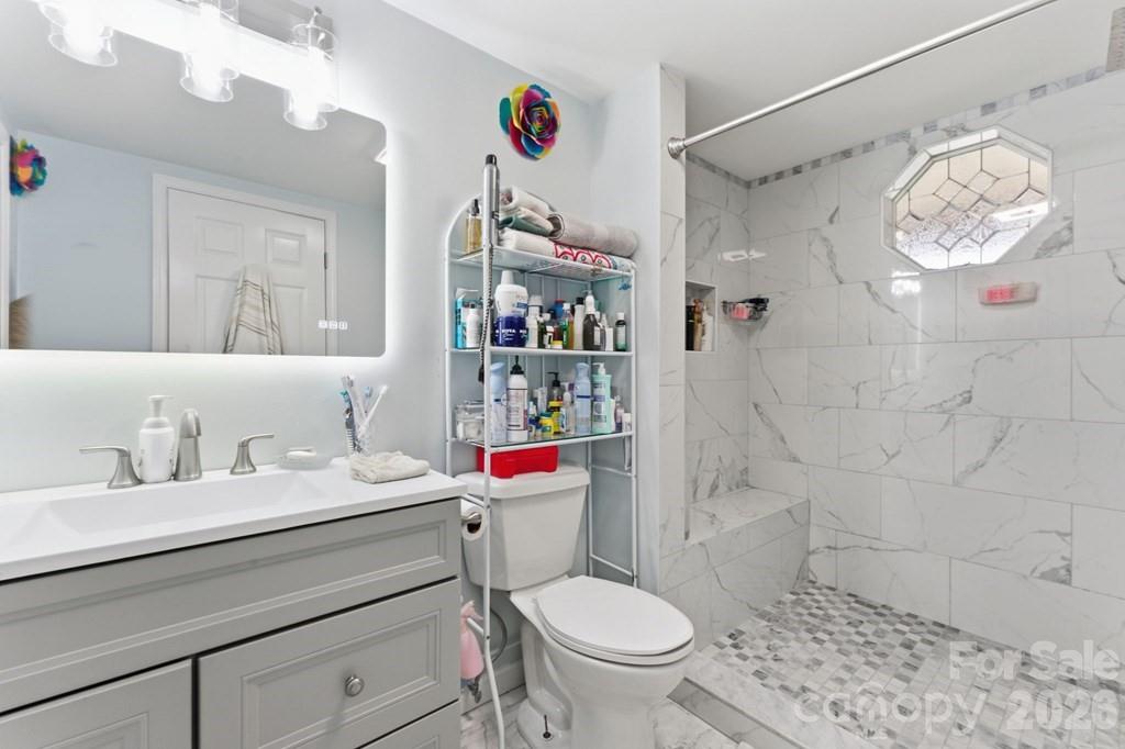 3731 Dillard Road — Highlands