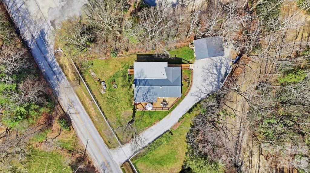 3731 Dillard Road — Highlands