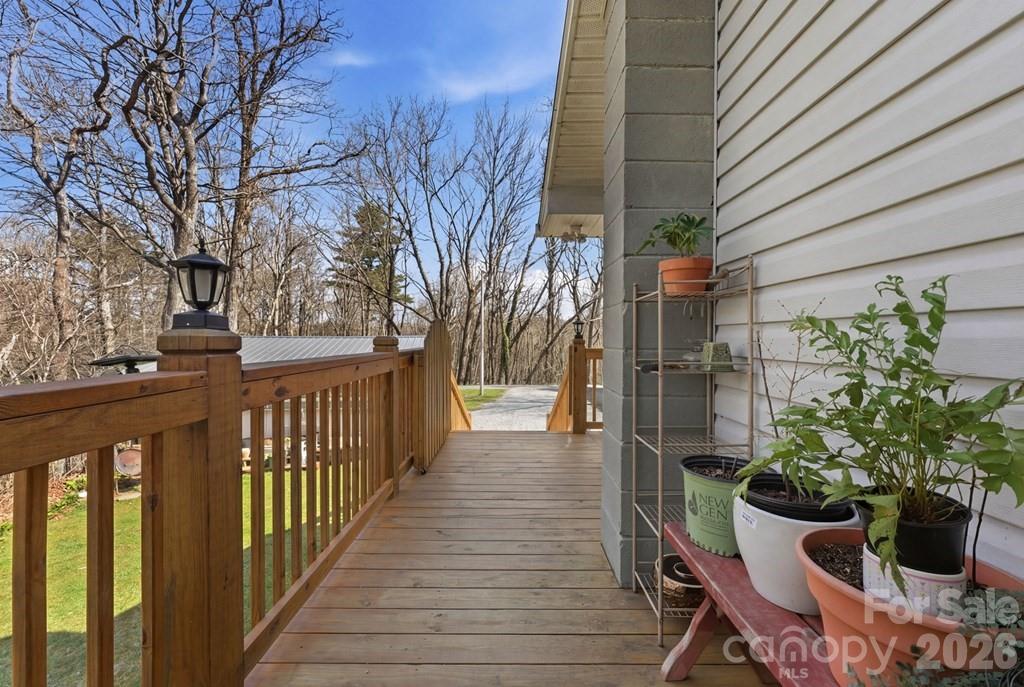 3731 Dillard Road — Highlands