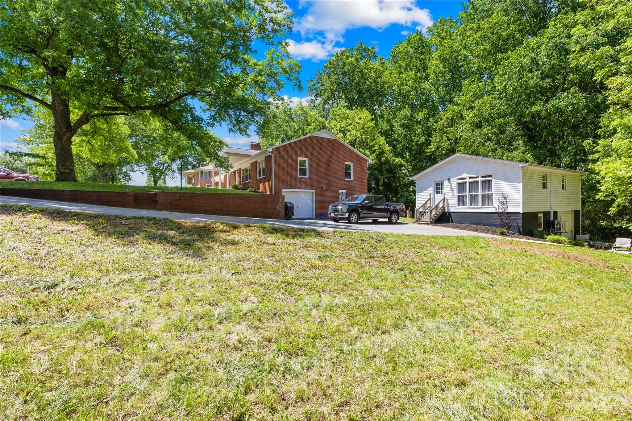 5603 King Wilkinson Road — Denver