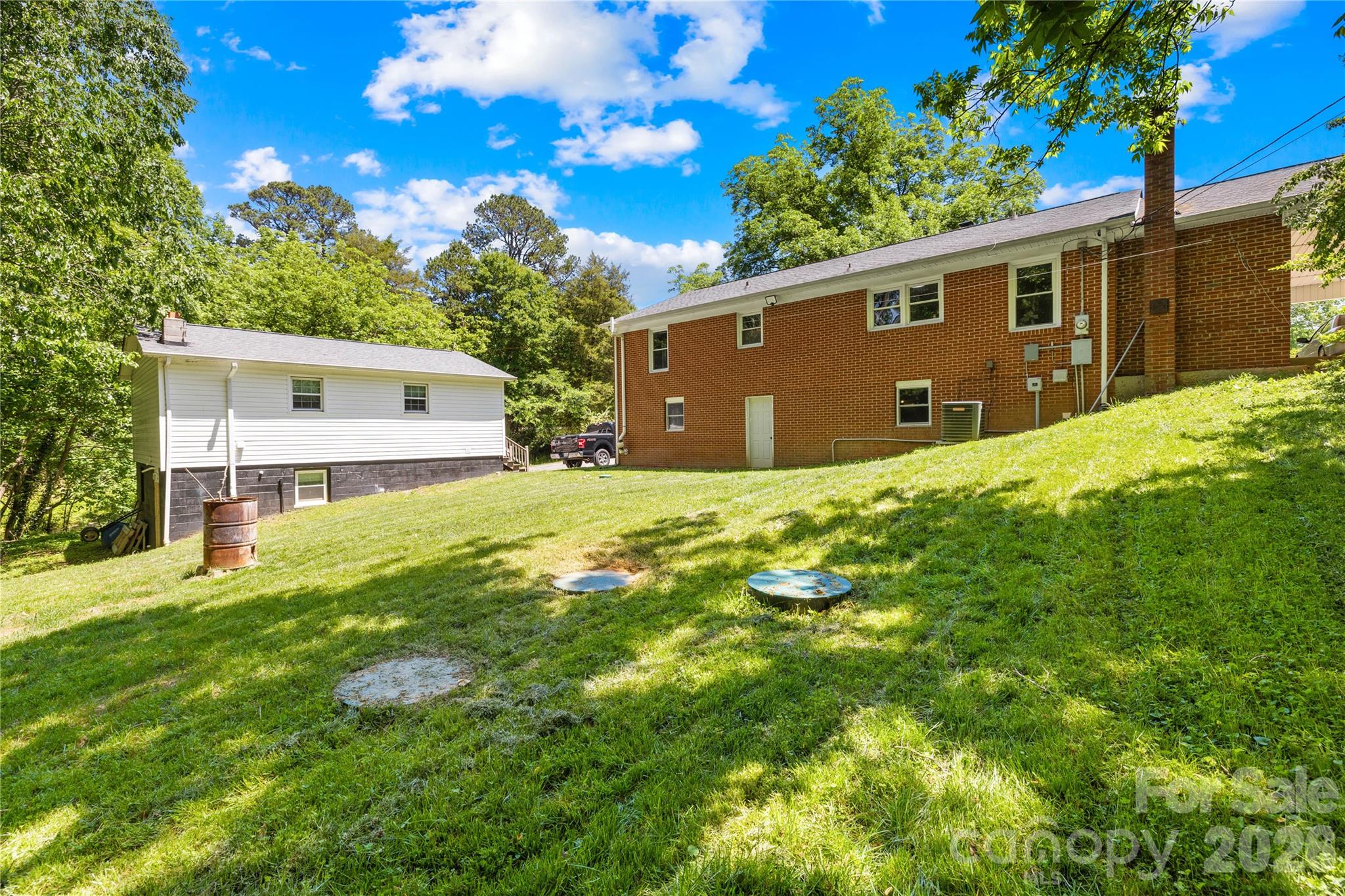 5603 King Wilkinson Road — Denver
