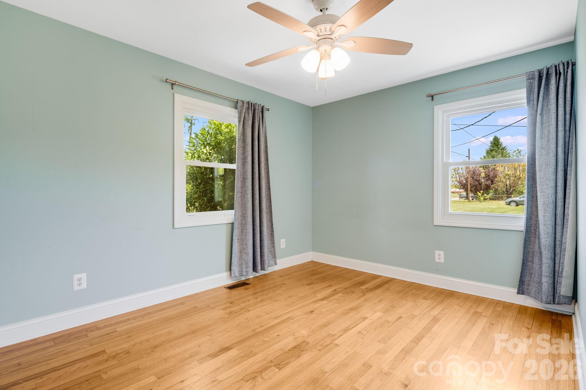 2956 New Leicester Highway — Leicester