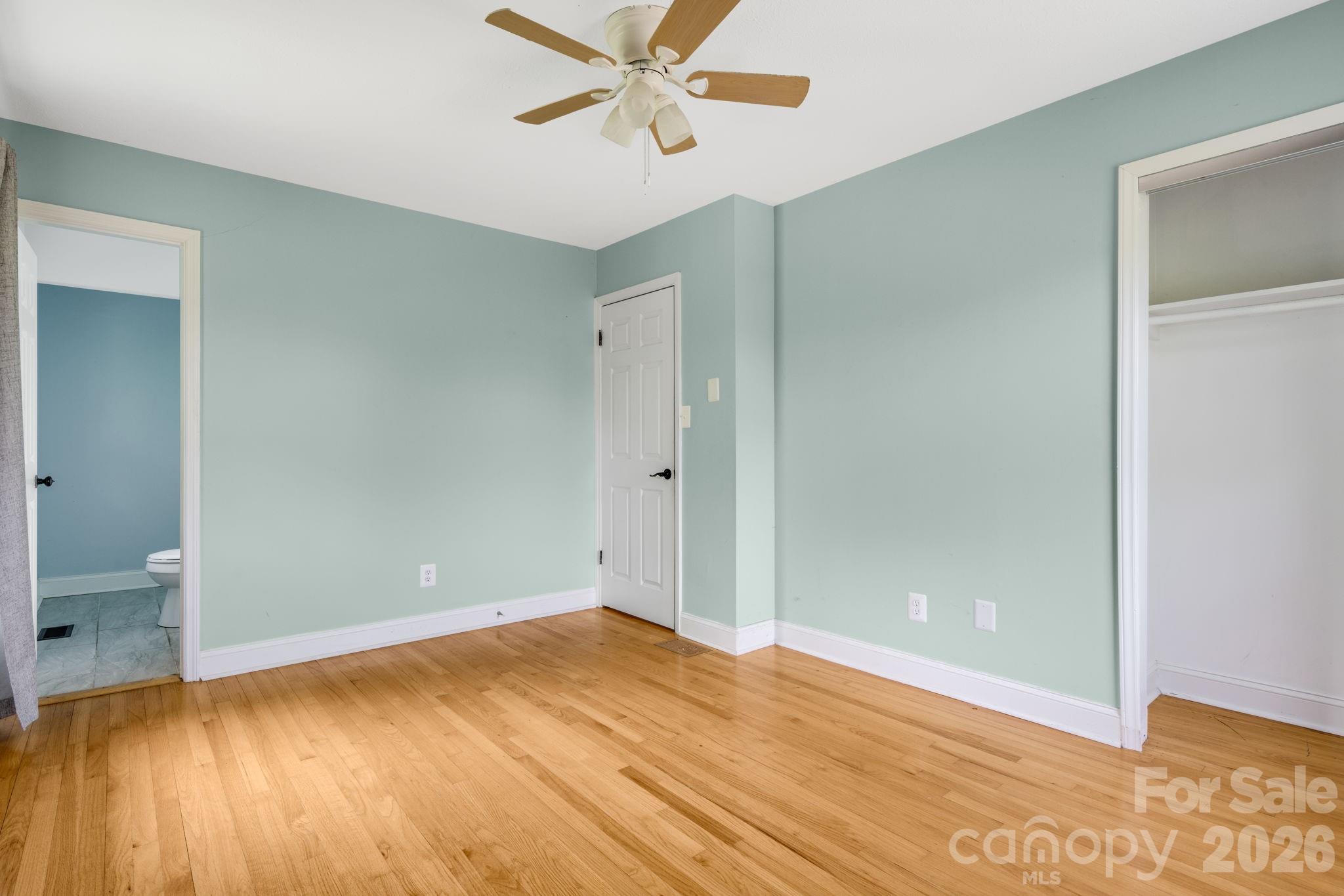 2956 New Leicester Highway — Leicester