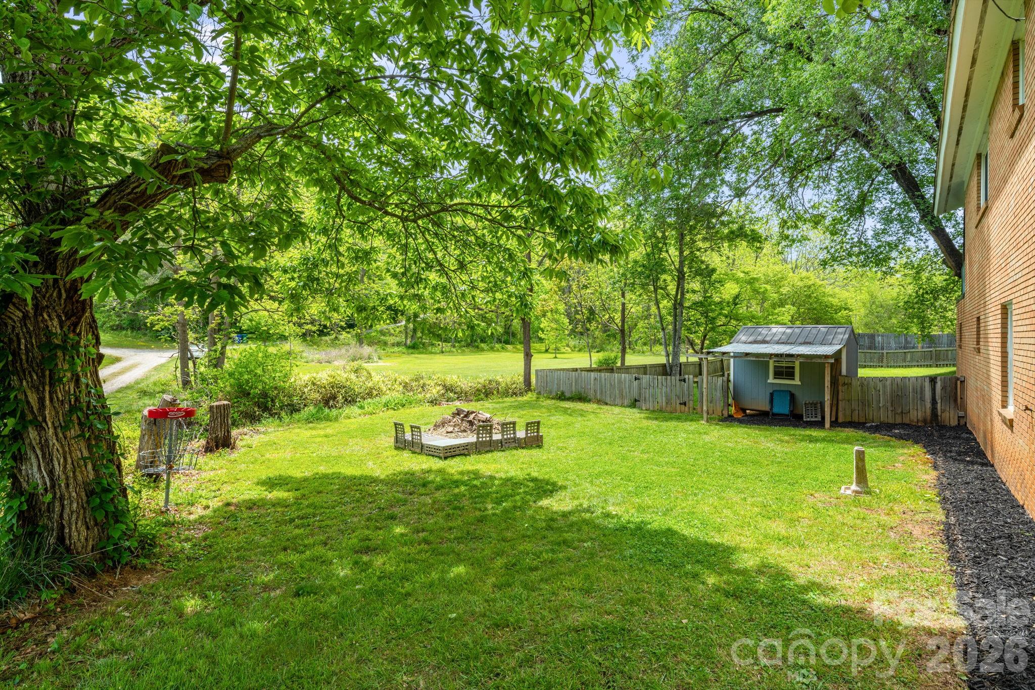 2956 New Leicester Highway — Leicester