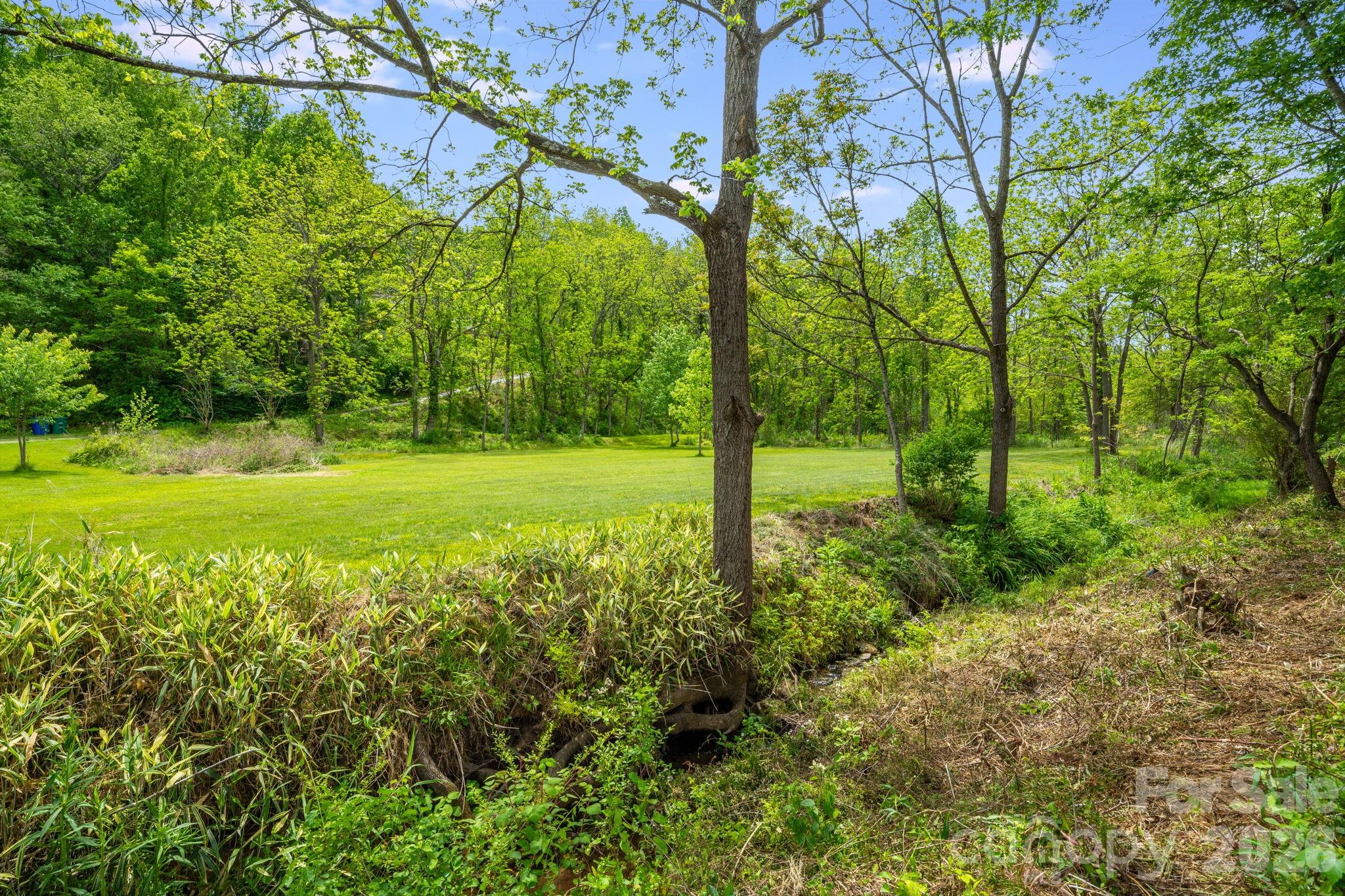2956 New Leicester Highway — Leicester