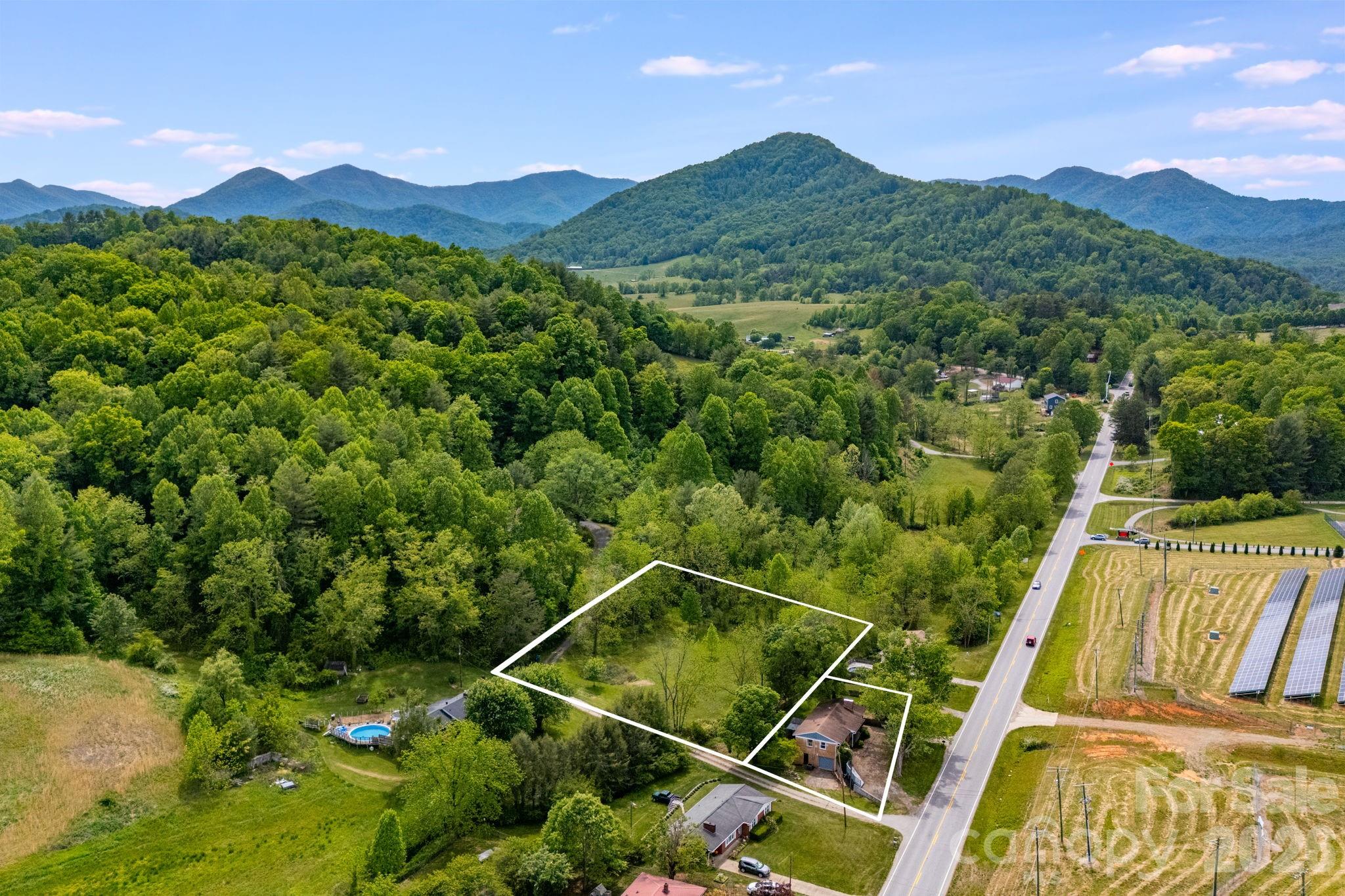 2956 New Leicester Highway — Leicester