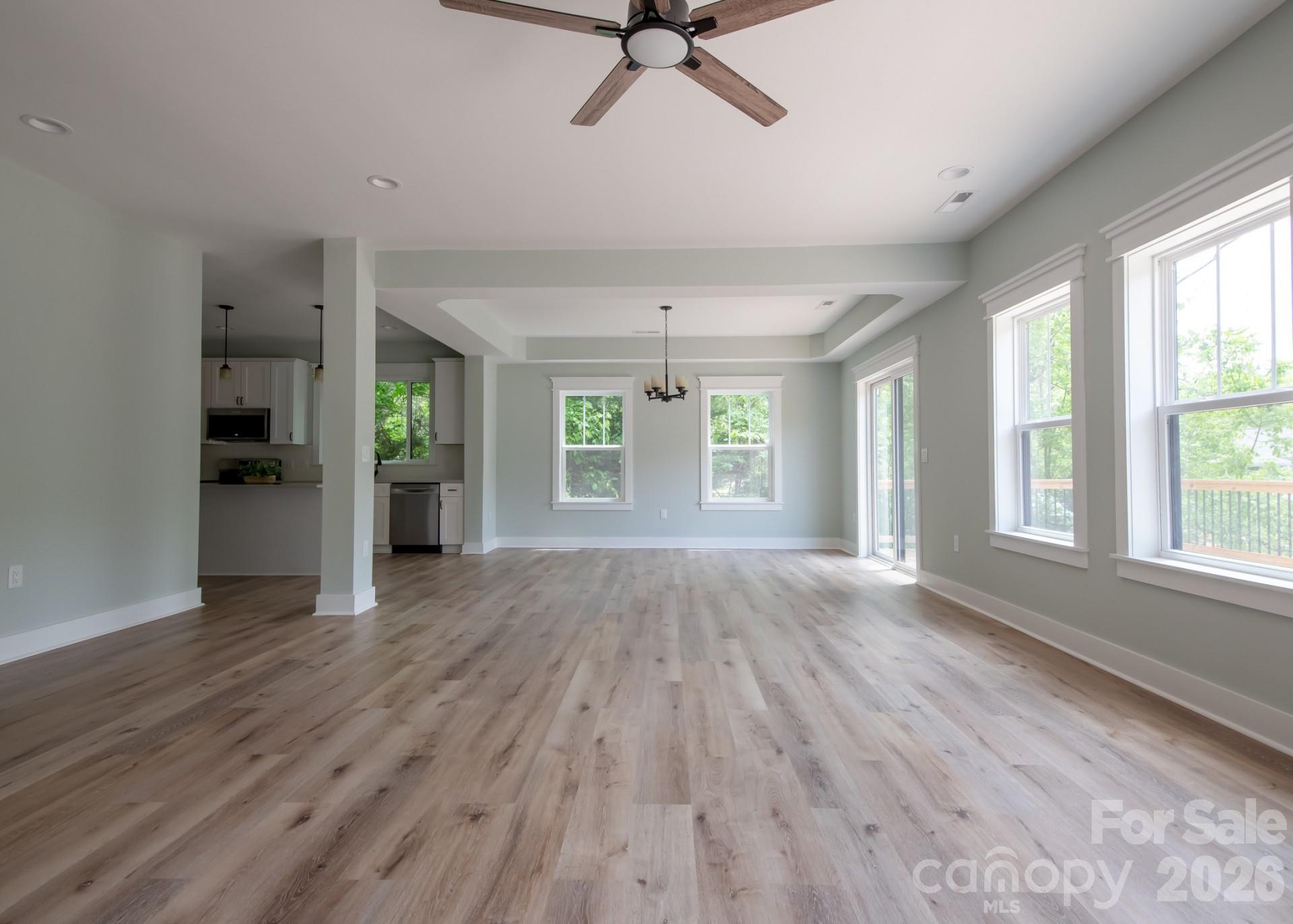 45 Gash Cove Road — Hendersonville