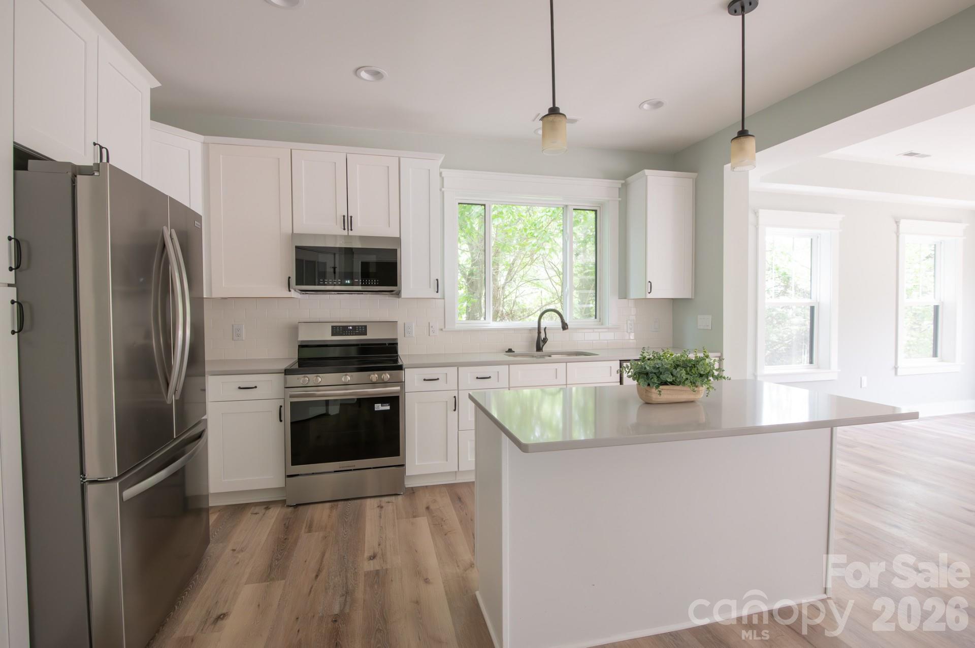 45 Gash Cove Road — Hendersonville