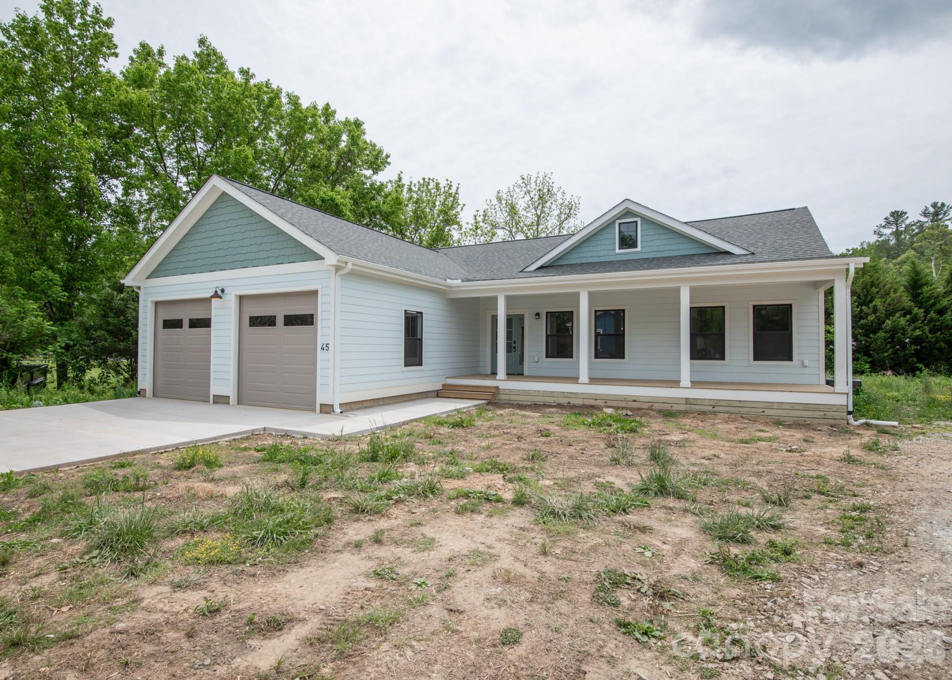 45 Gash Cove Road — Hendersonville