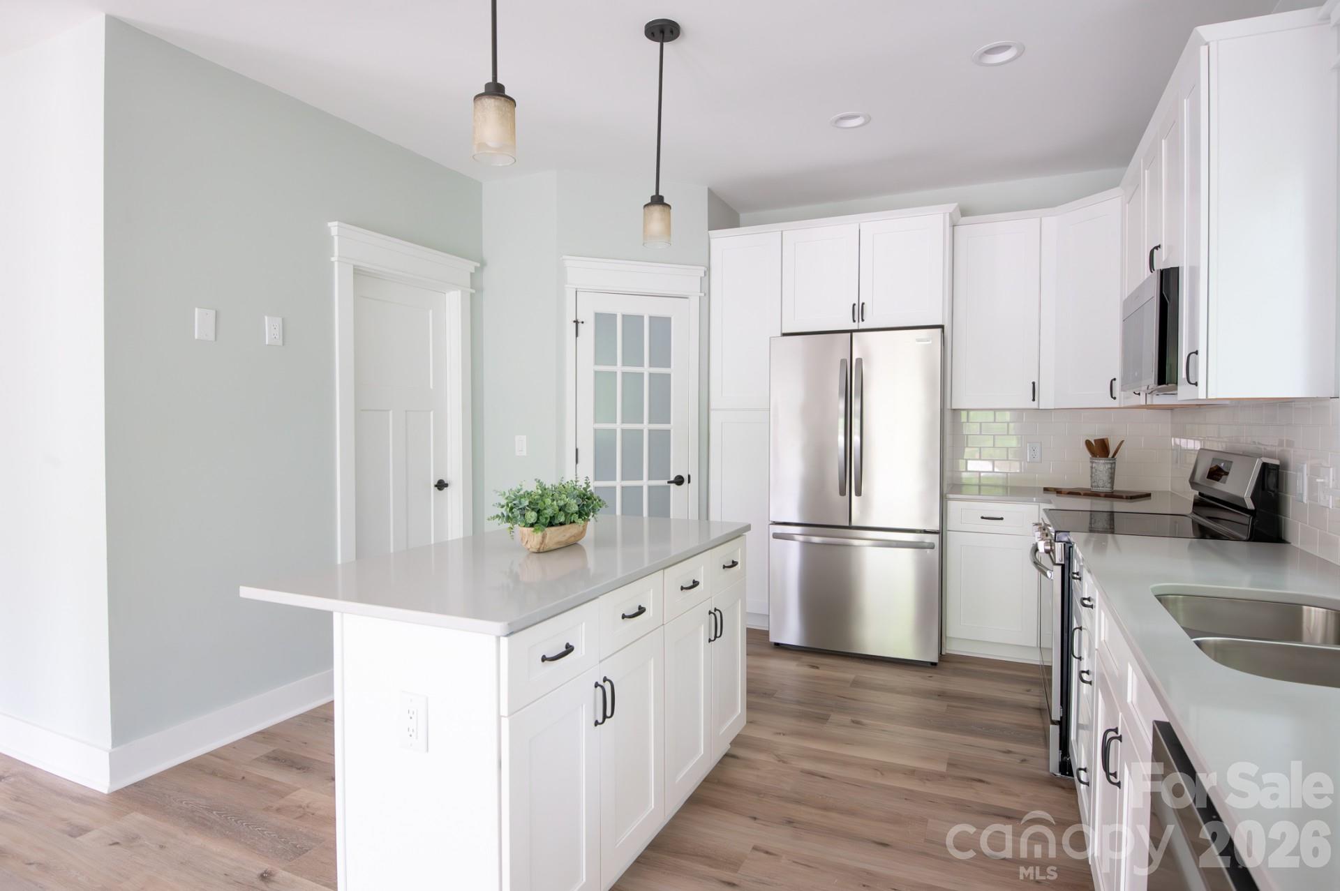 45 Gash Cove Road — Hendersonville