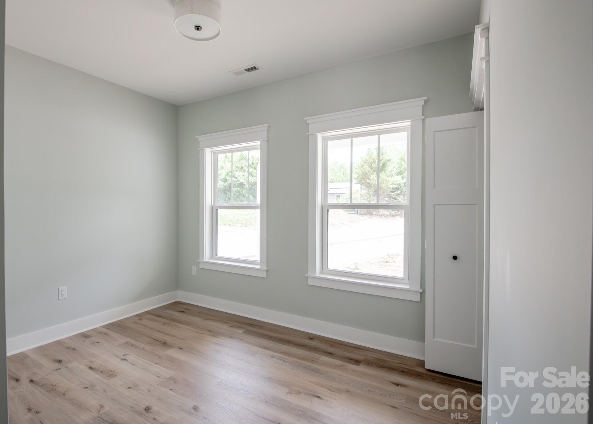 45 Gash Cove Road — Hendersonville