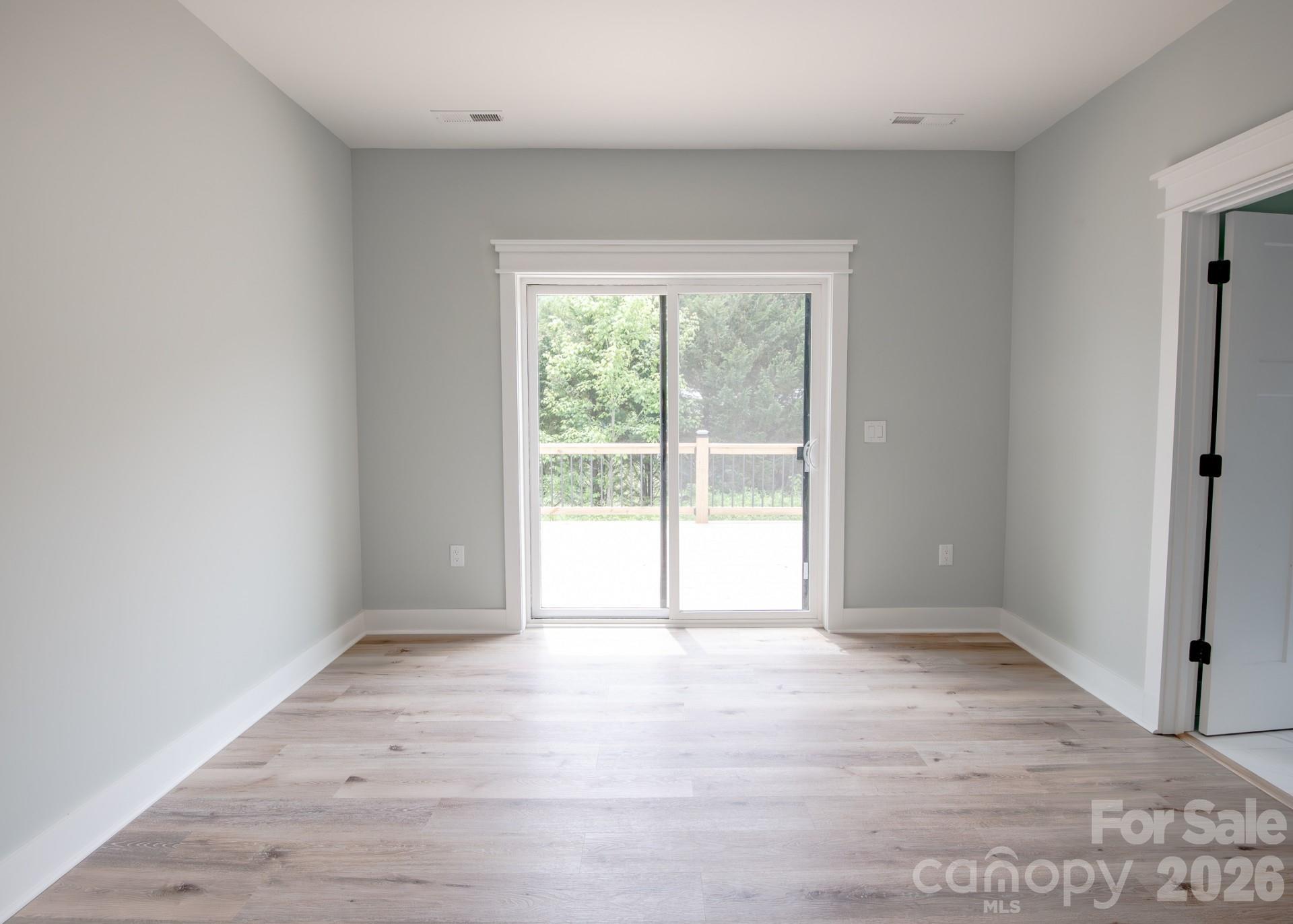 45 Gash Cove Road — Hendersonville