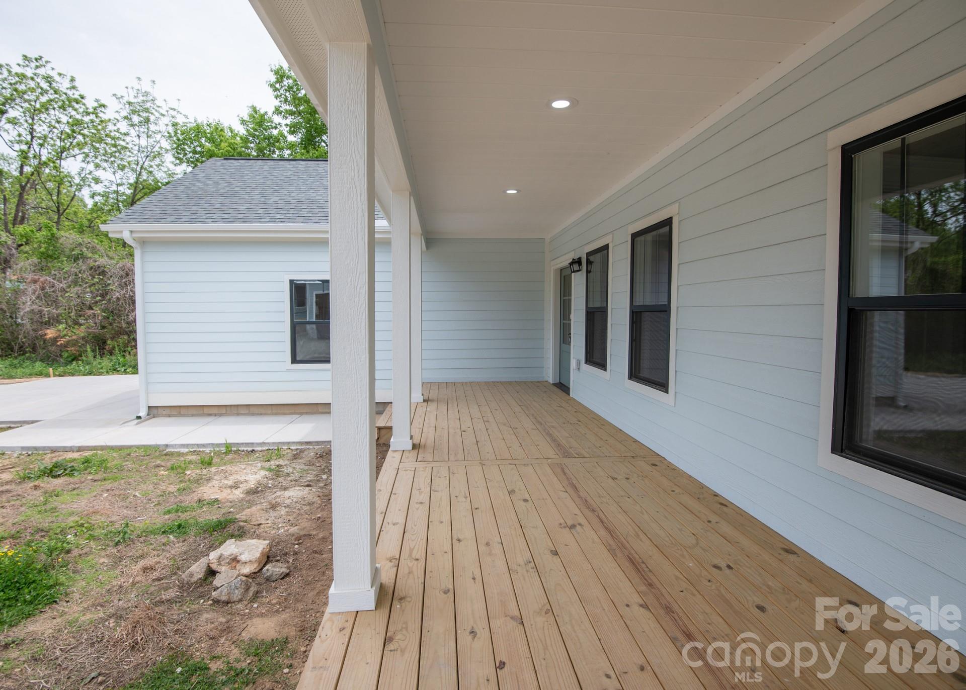 45 Gash Cove Road — Hendersonville
